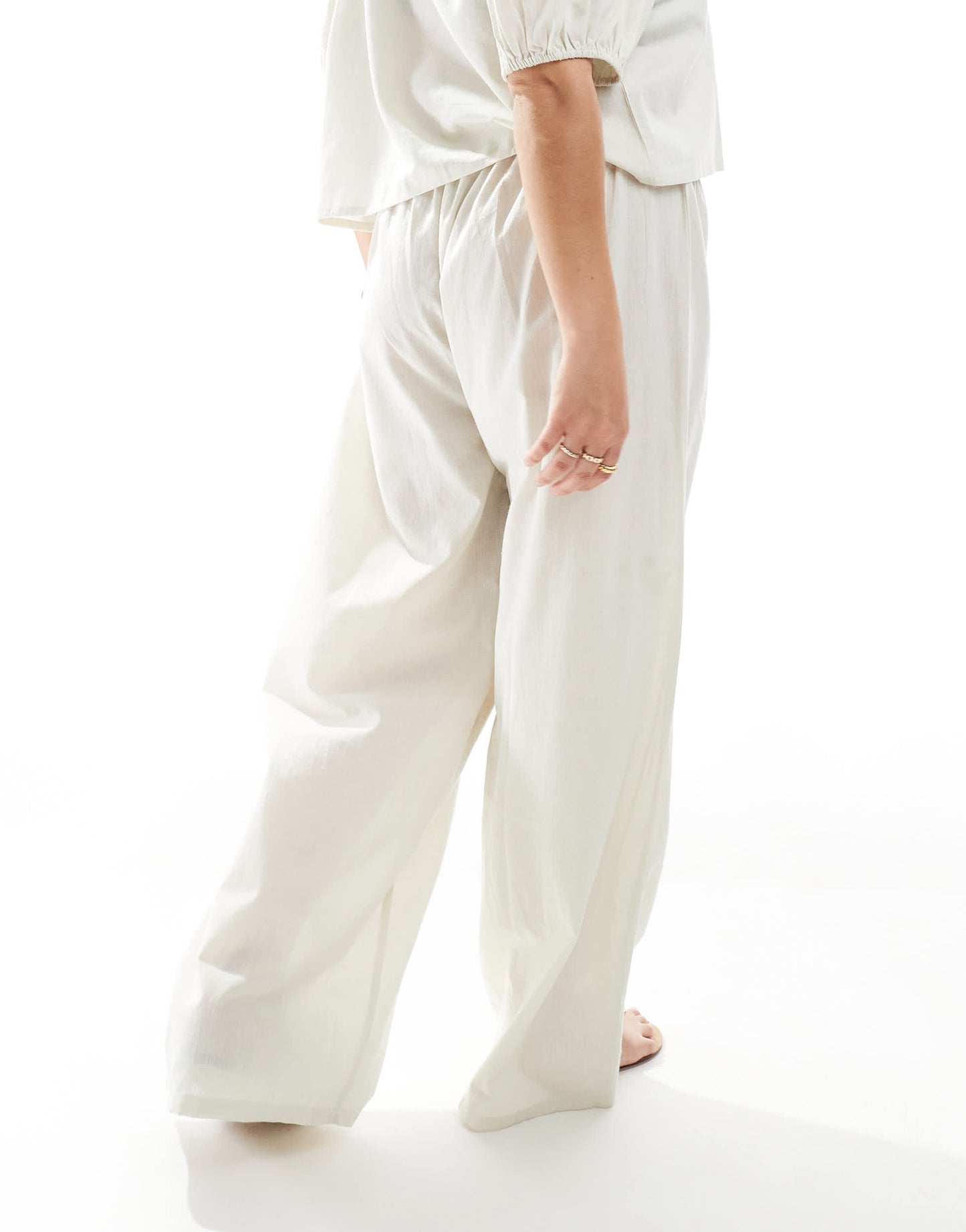 Esmee Curve Exclusive drawstring beach trouser in oat