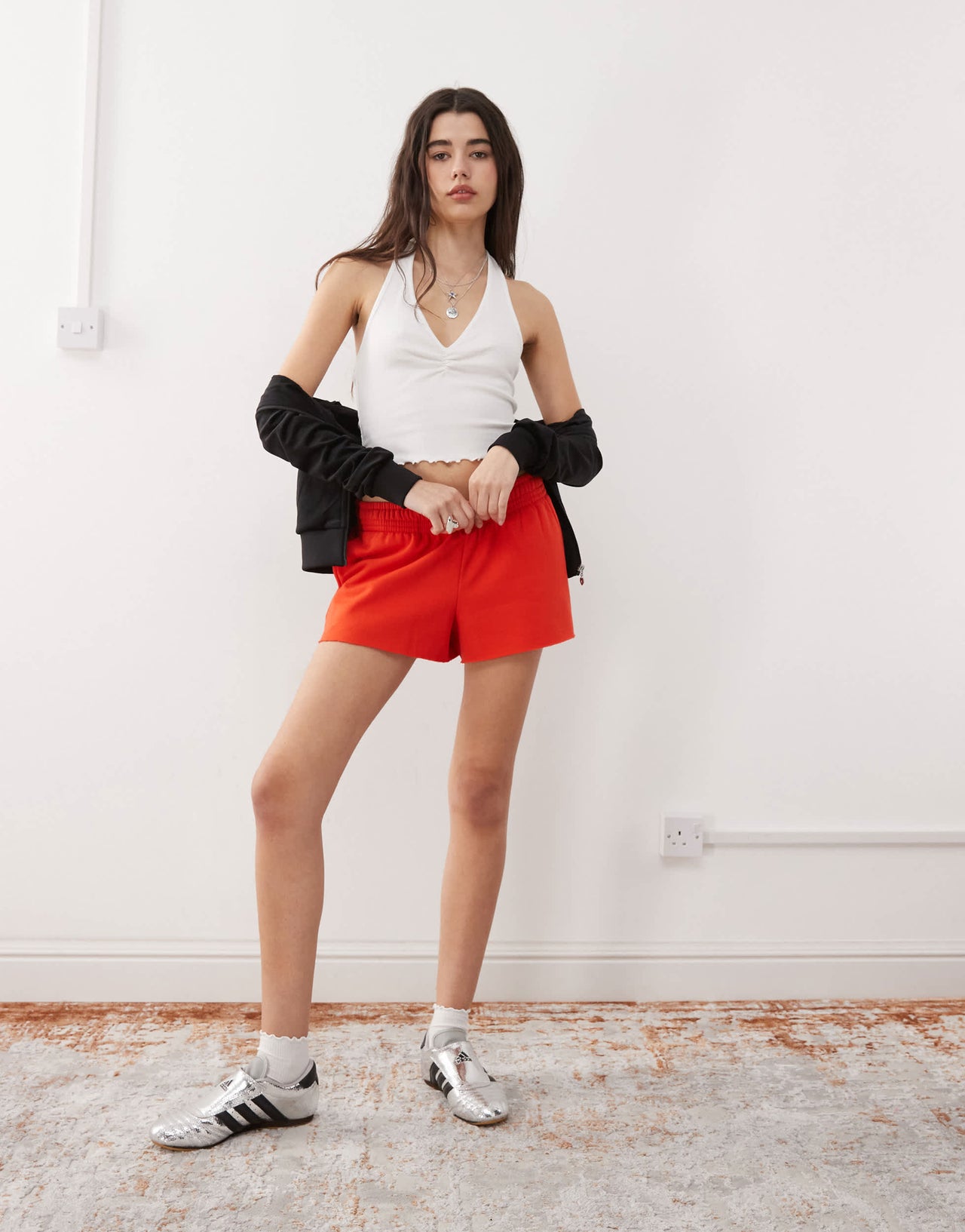 COLLUSION jogger micro short in red