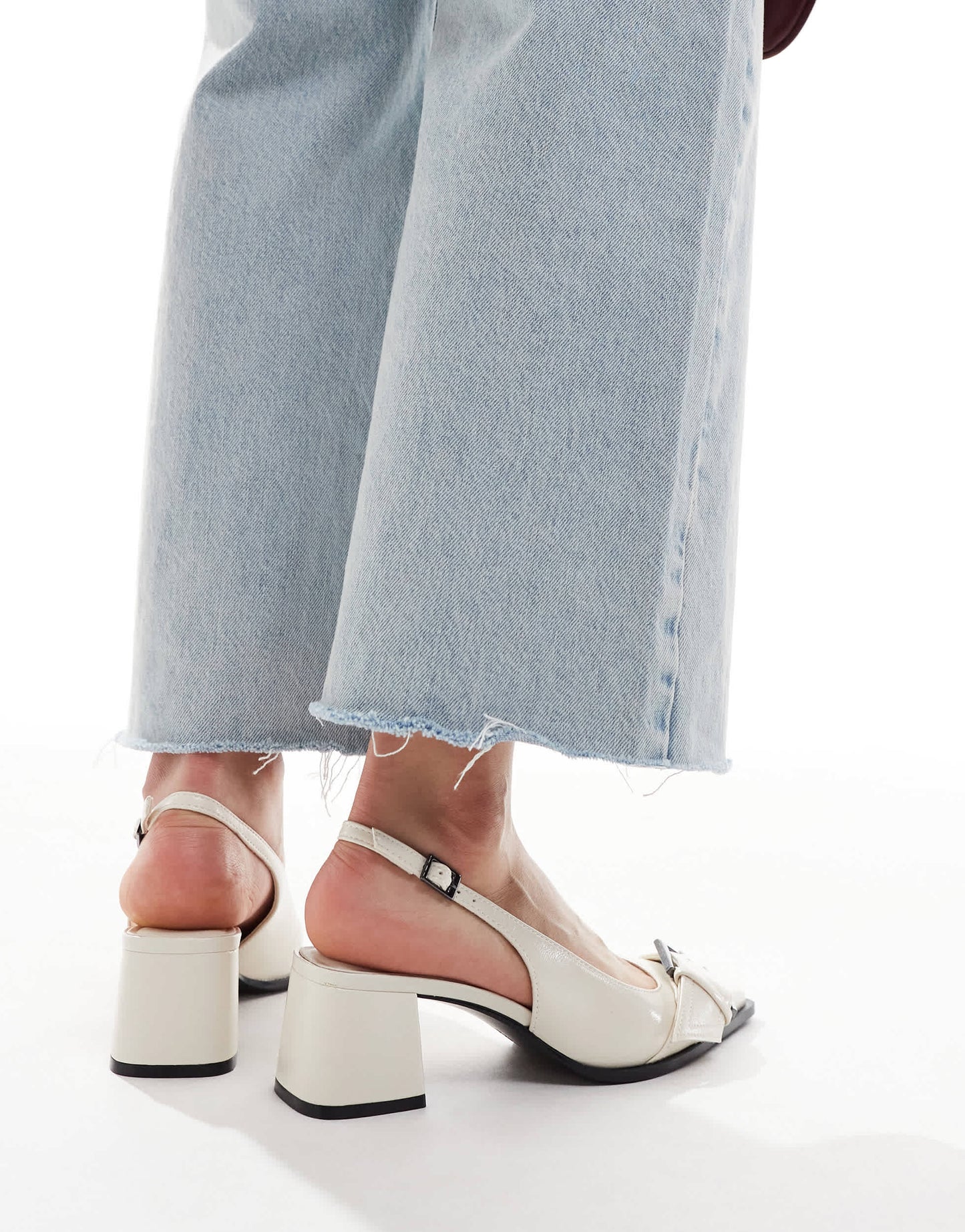 Stradivarius slingback in white