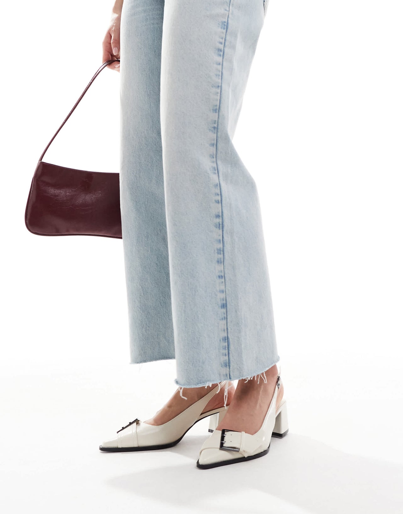 Stradivarius slingback in white