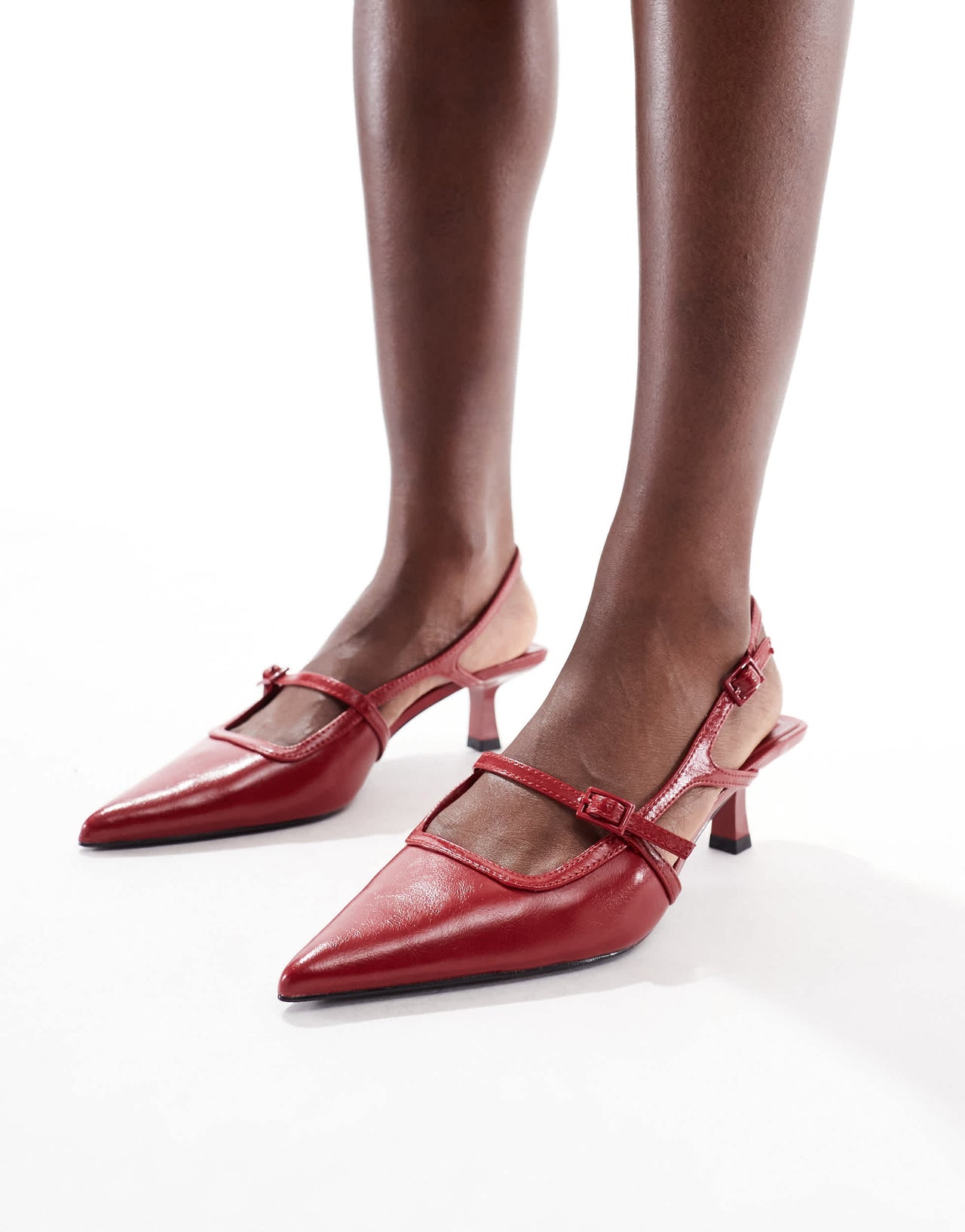 Stradivarius slingback kitten heeled shoe in red