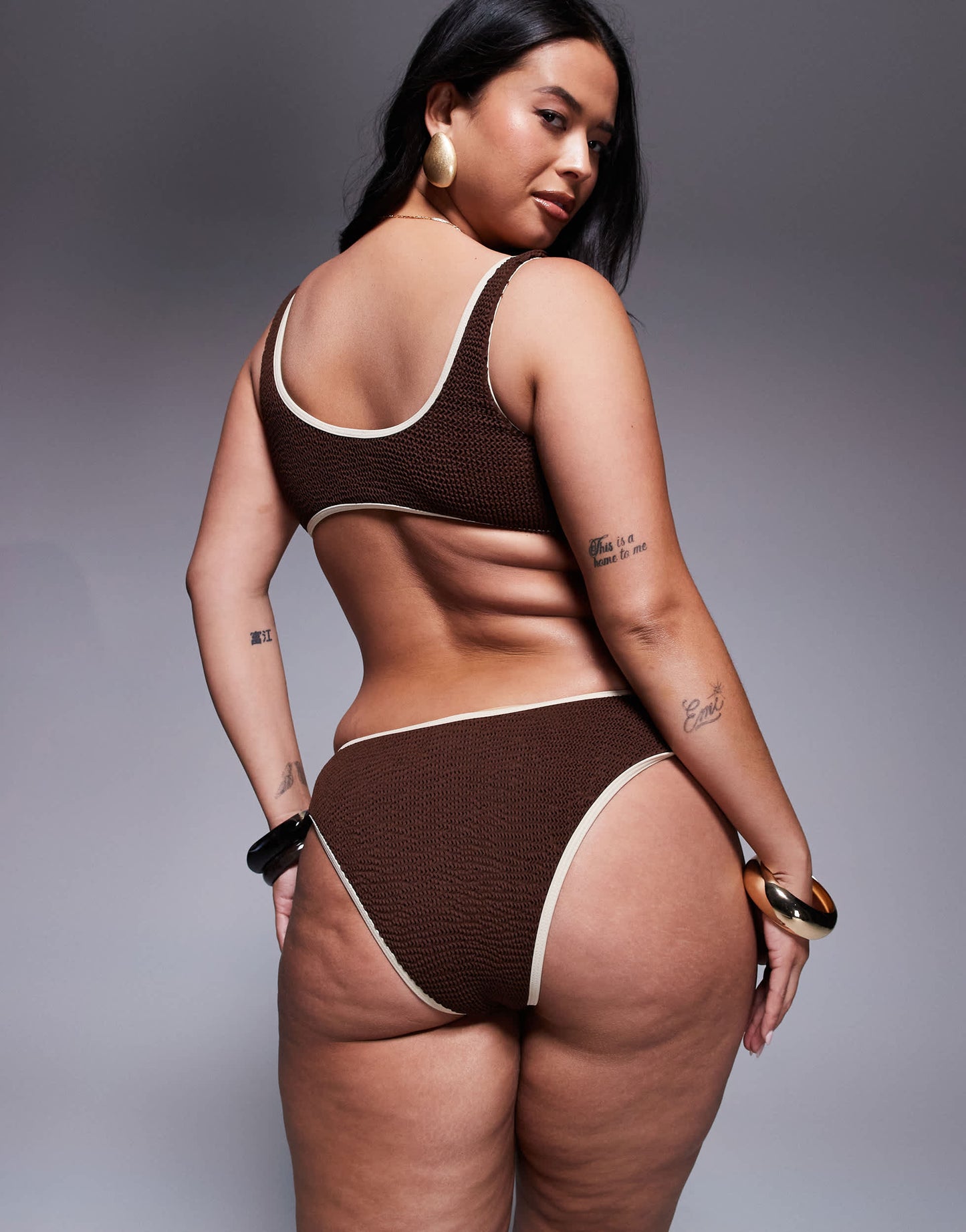 Moda Minx Curve bum scrunch bikini bottoms in brown with contrast almond binding