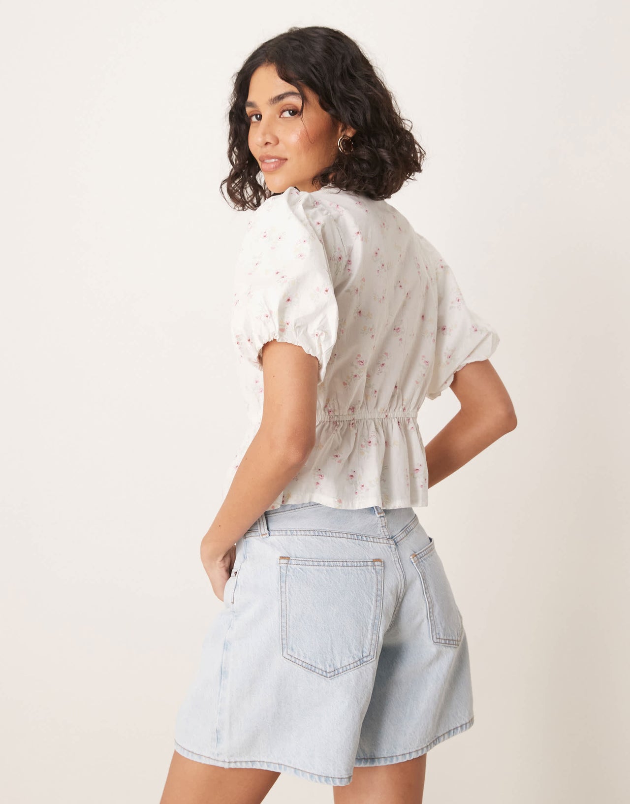Gina Tricot puff sleeves blouse top with tie front in ditsy floral print