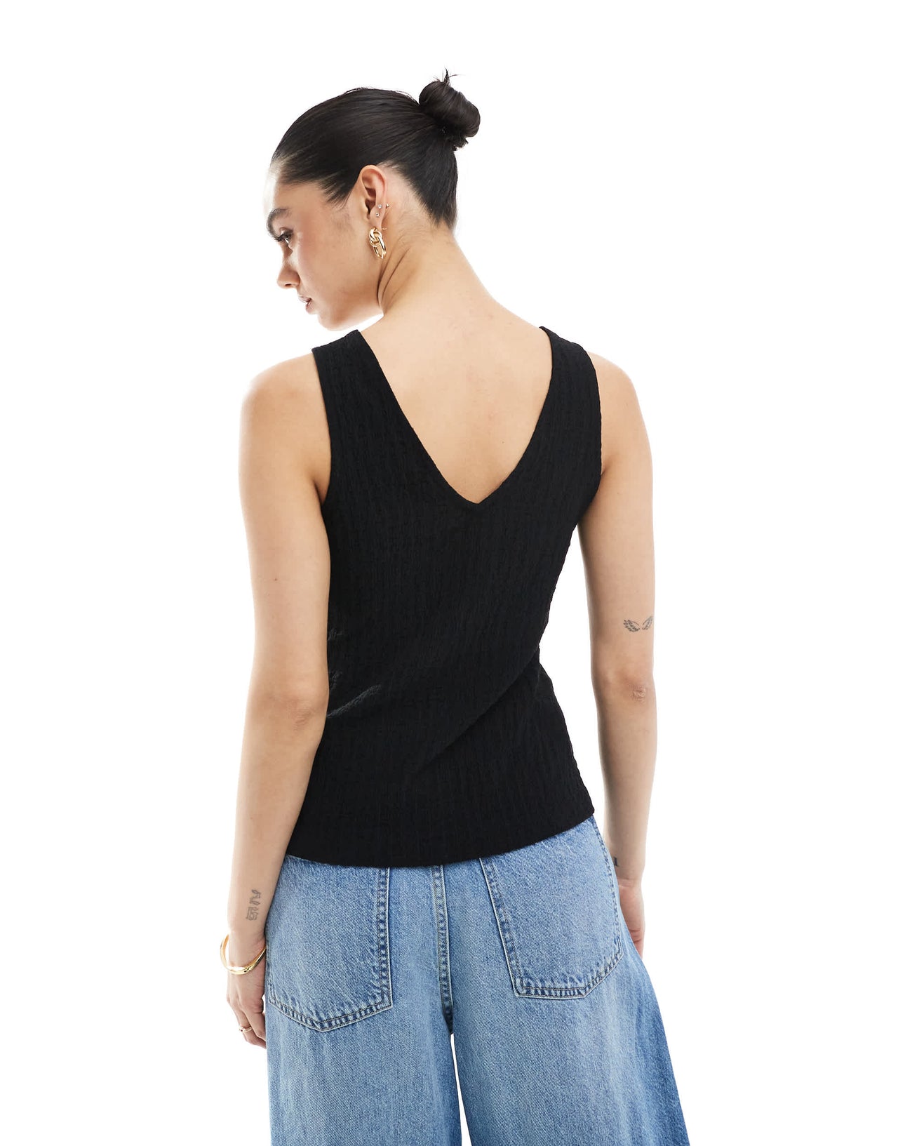 New Look crinkle jersey button front waistcoat in black