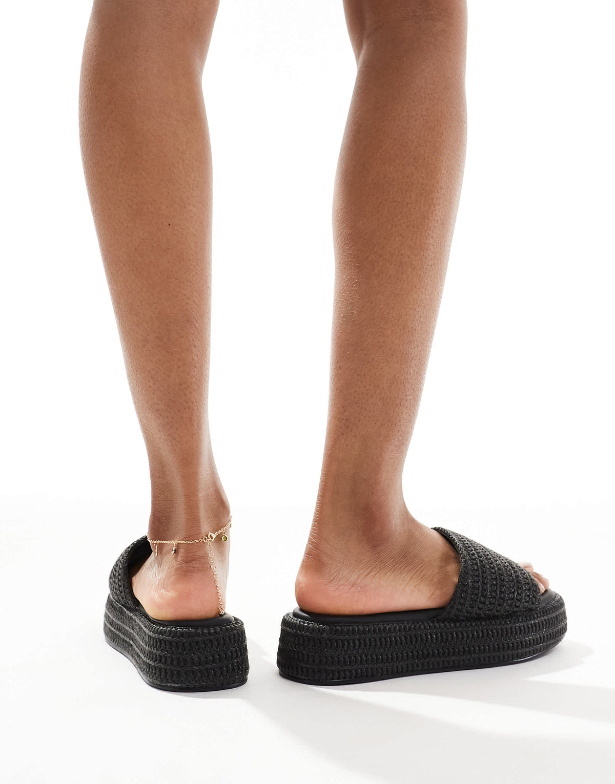 New Look raffia flatform slider in black