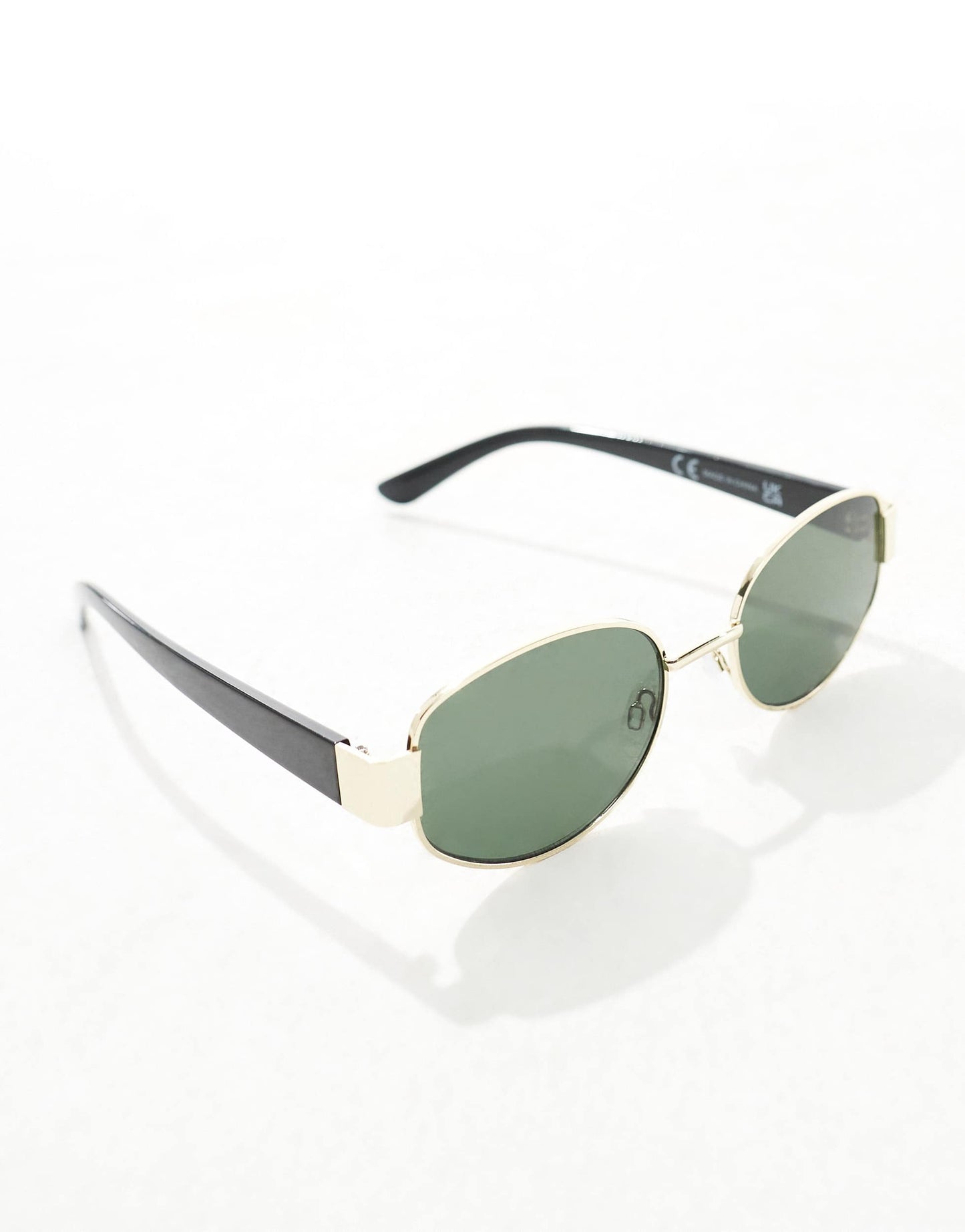 Stradivarius rounded sunglasses in black