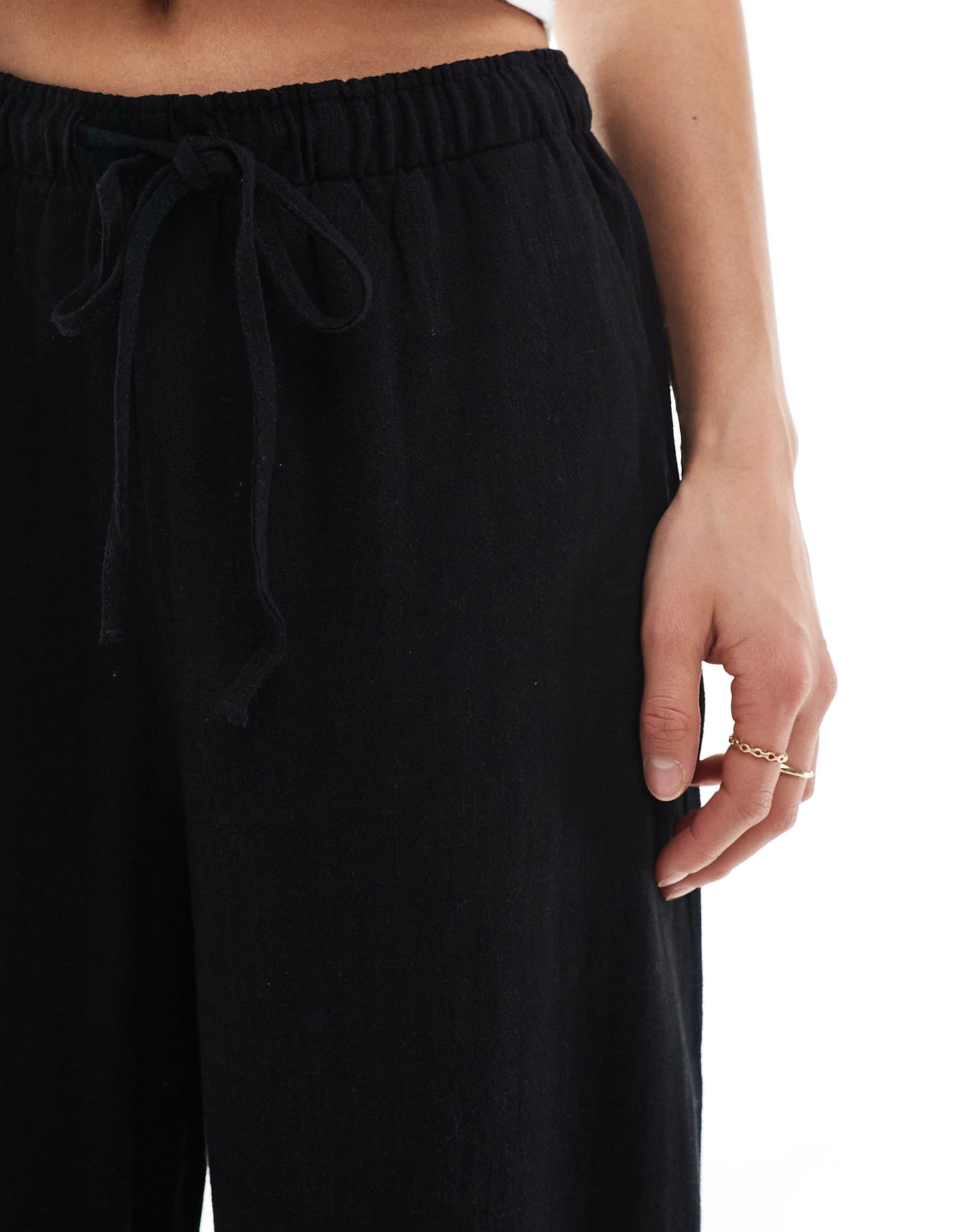 Stradivarius Petite linen look pull on trouser in black