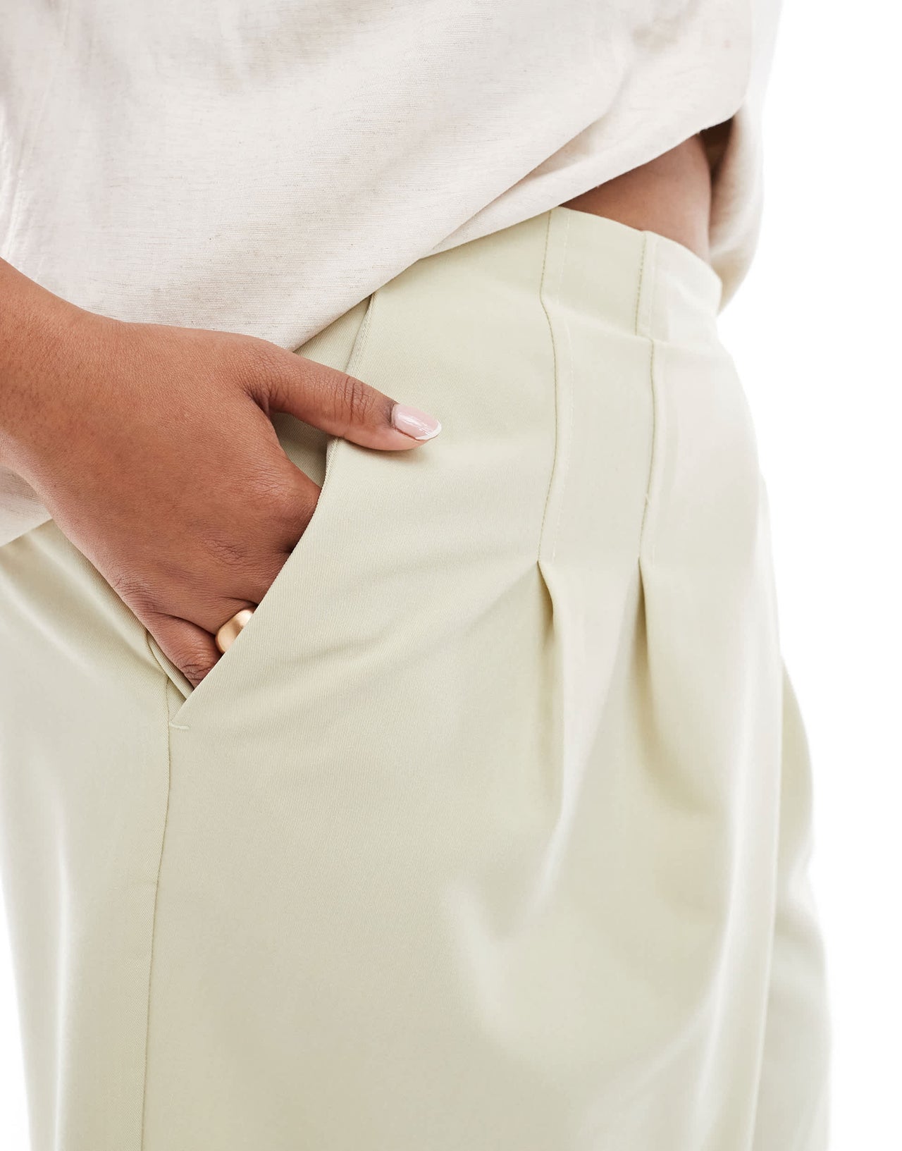 ASOS DESIGN Curve tailored longline utility shorts in pistachio