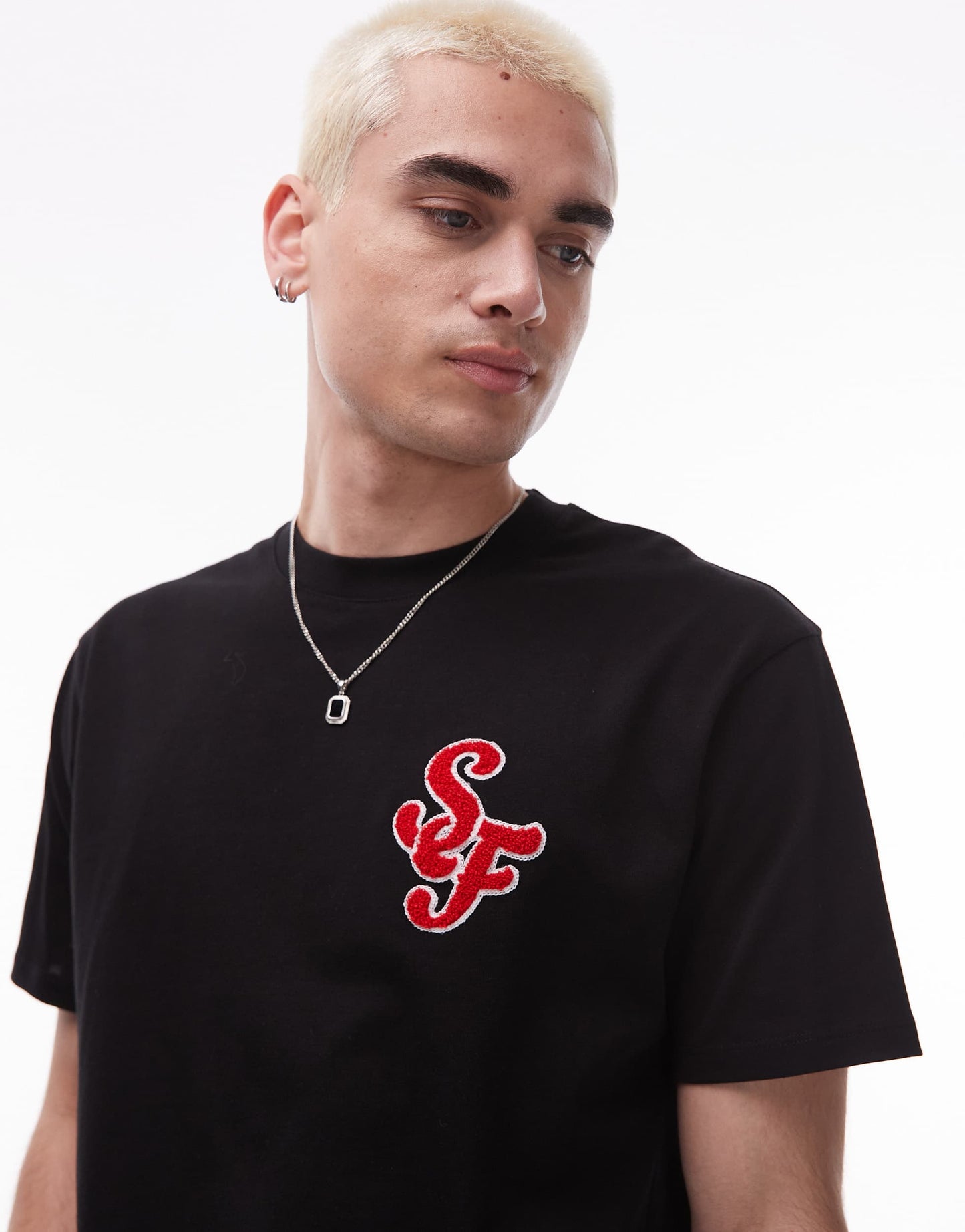 Topman heavyweight relaxed fit t-shirt with letter chenille embroidery in black - BLACK
