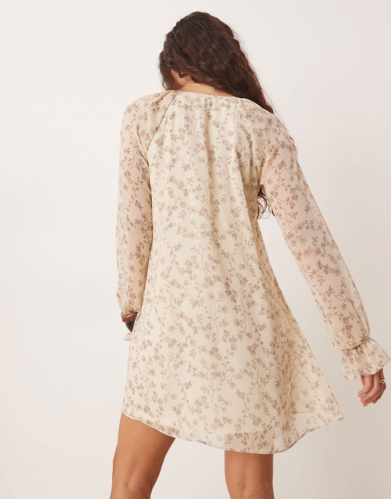 New Look chiffon mini dress in white floral