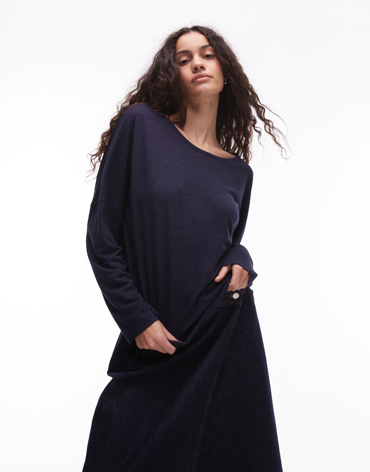 ARKET linen blend relaxed top with seamed long sleeves in navy blue