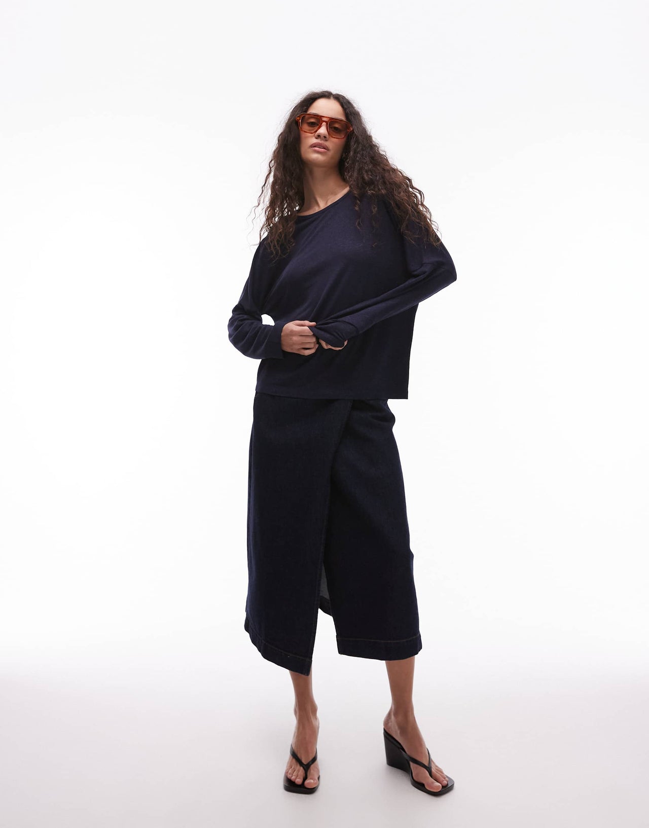 ARKET linen blend relaxed top with seamed long sleeves in navy blue