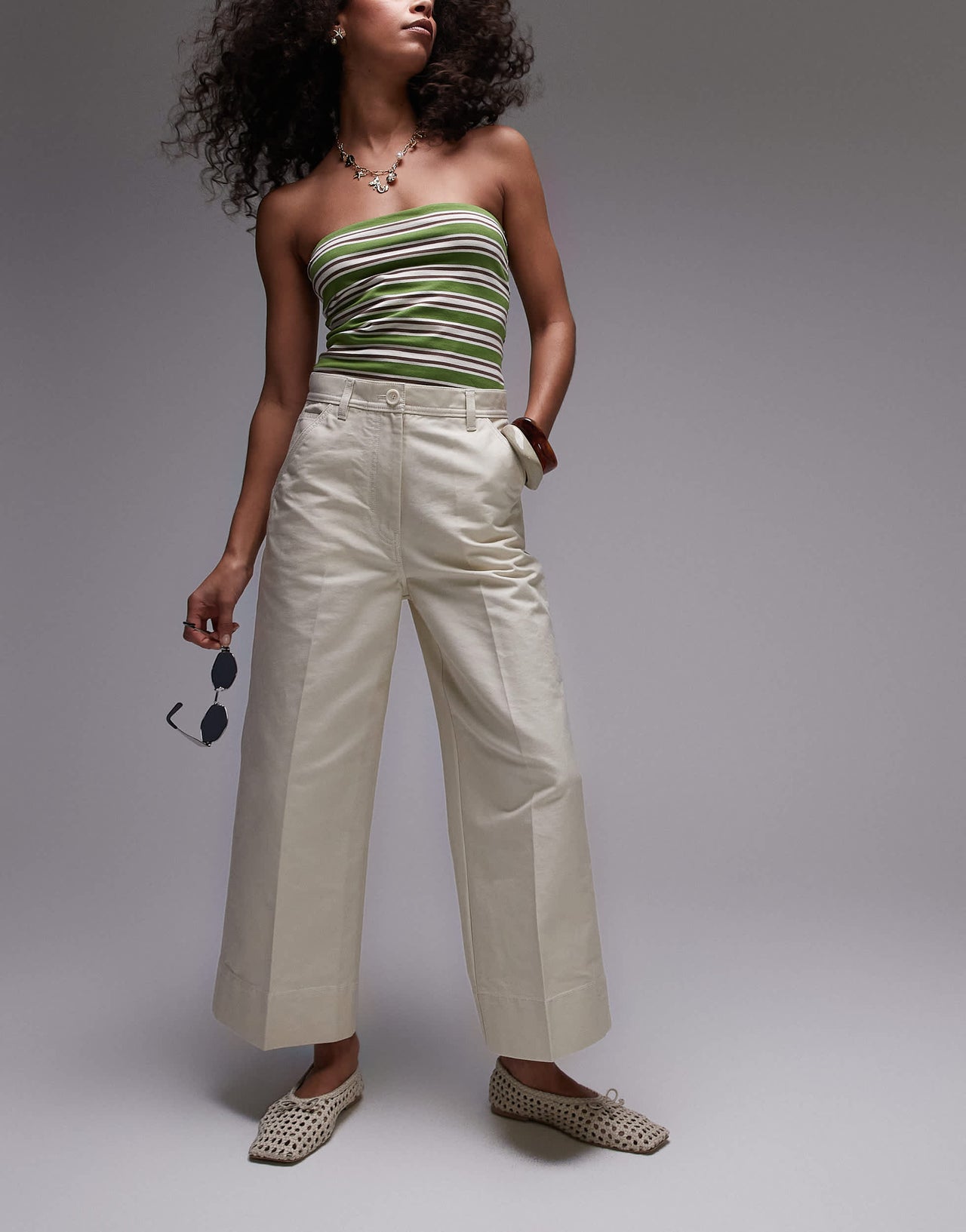ARKET ankle grazer wide leg  structed cotton trousers in light beige