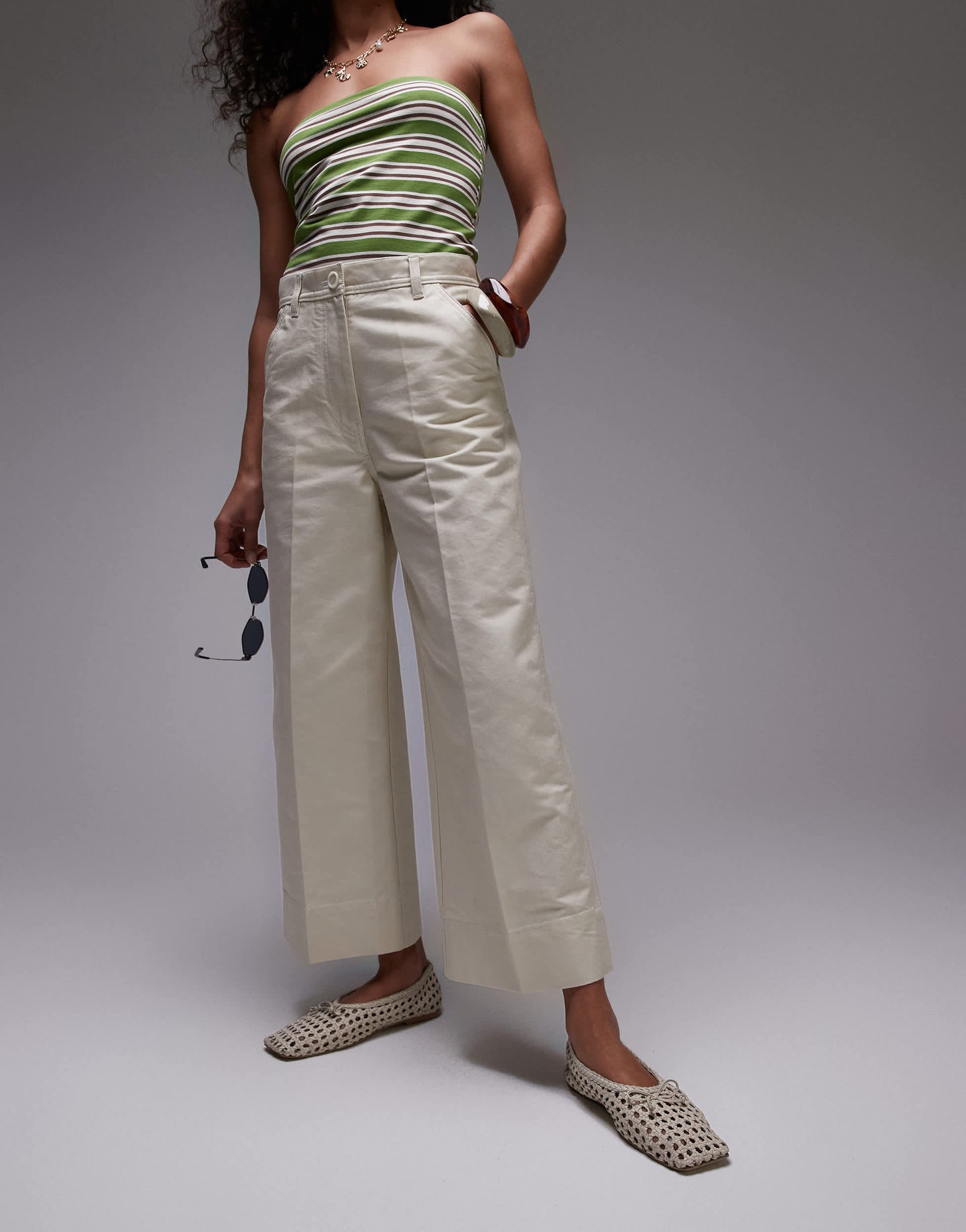 ARKET ankle grazer wide leg  structed cotton trousers in light beige