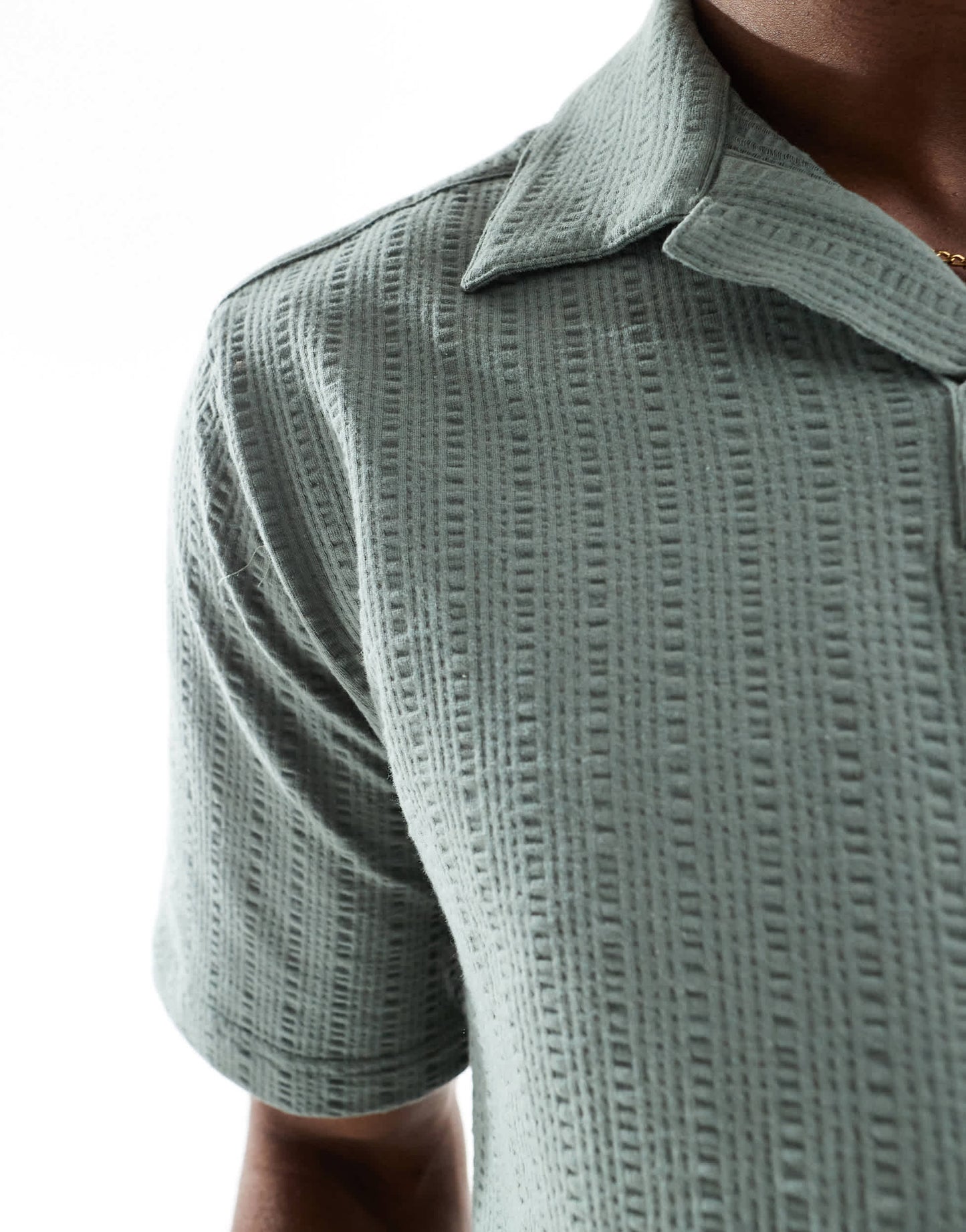 ONLY & SONS split neck seersucker polo in sage green