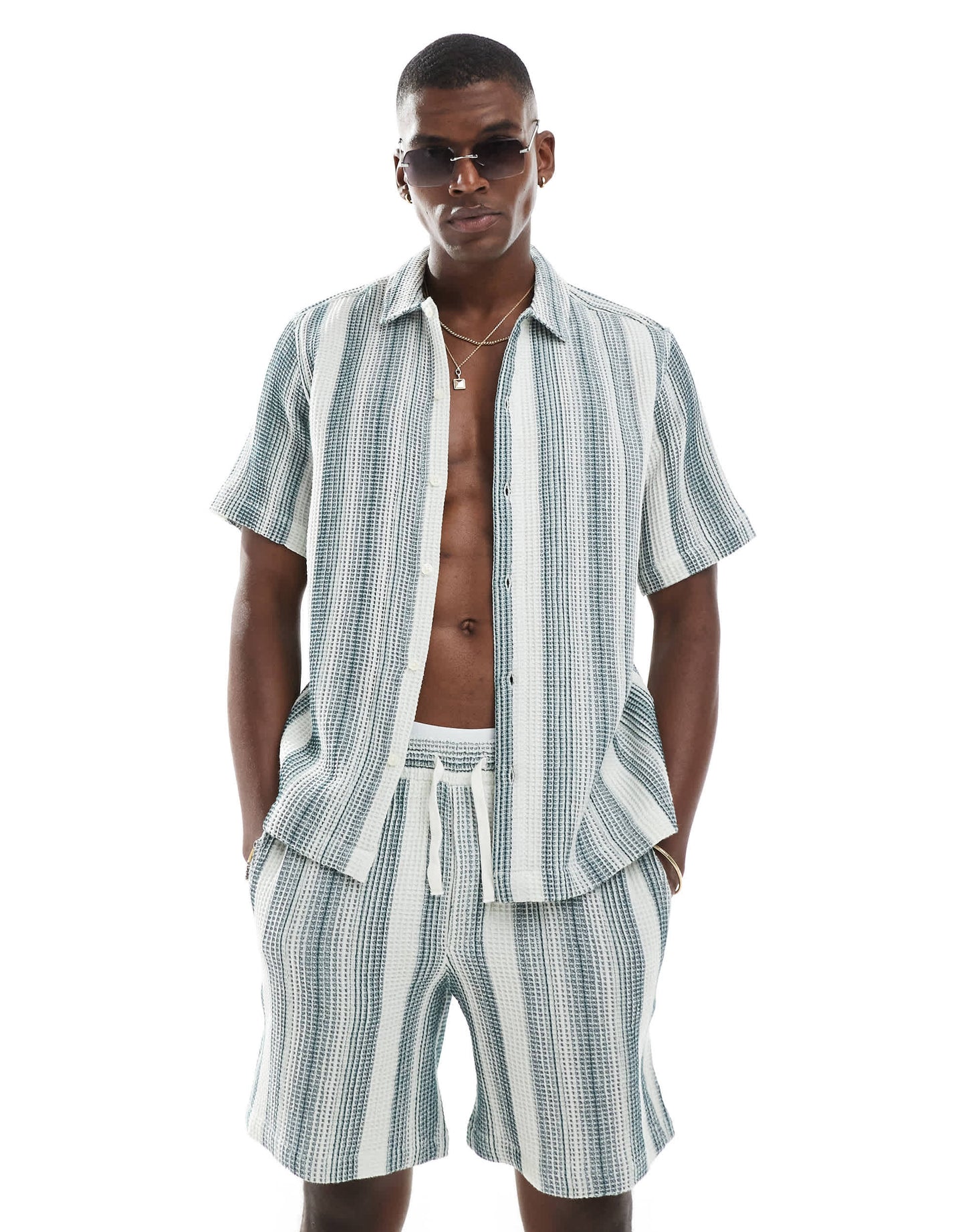 ONLY & SONS waffle short co-ord in white & green