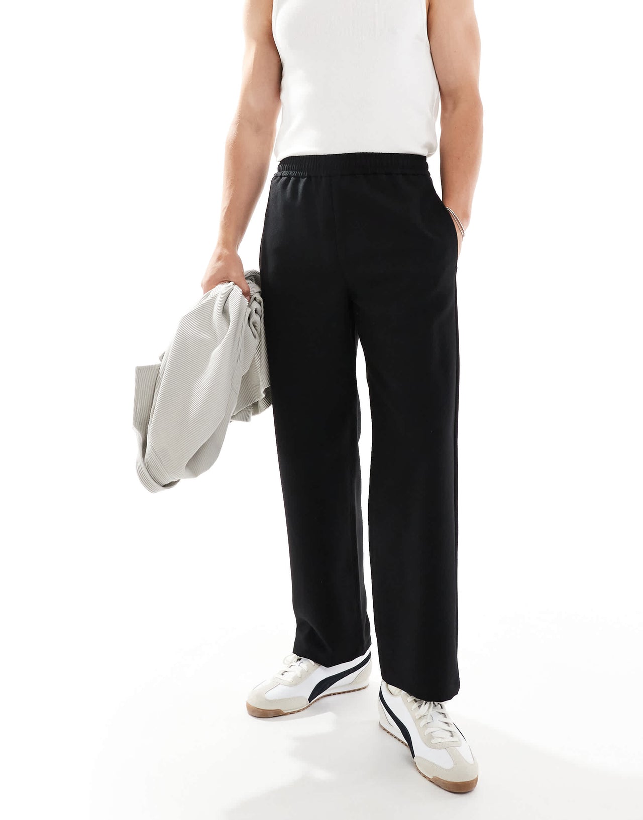 Bershka wide leg tailored trouser in black