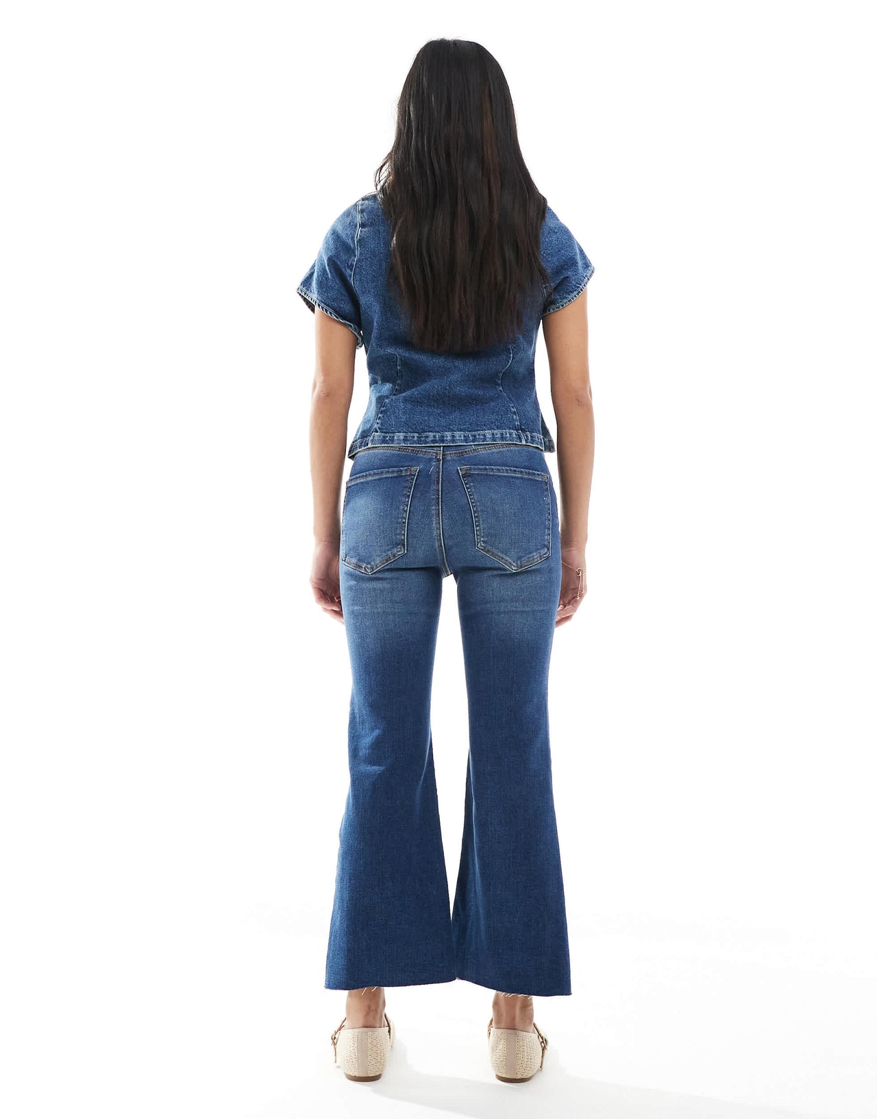 Stradivarius Petite D78 cropped flare jean in medium wash