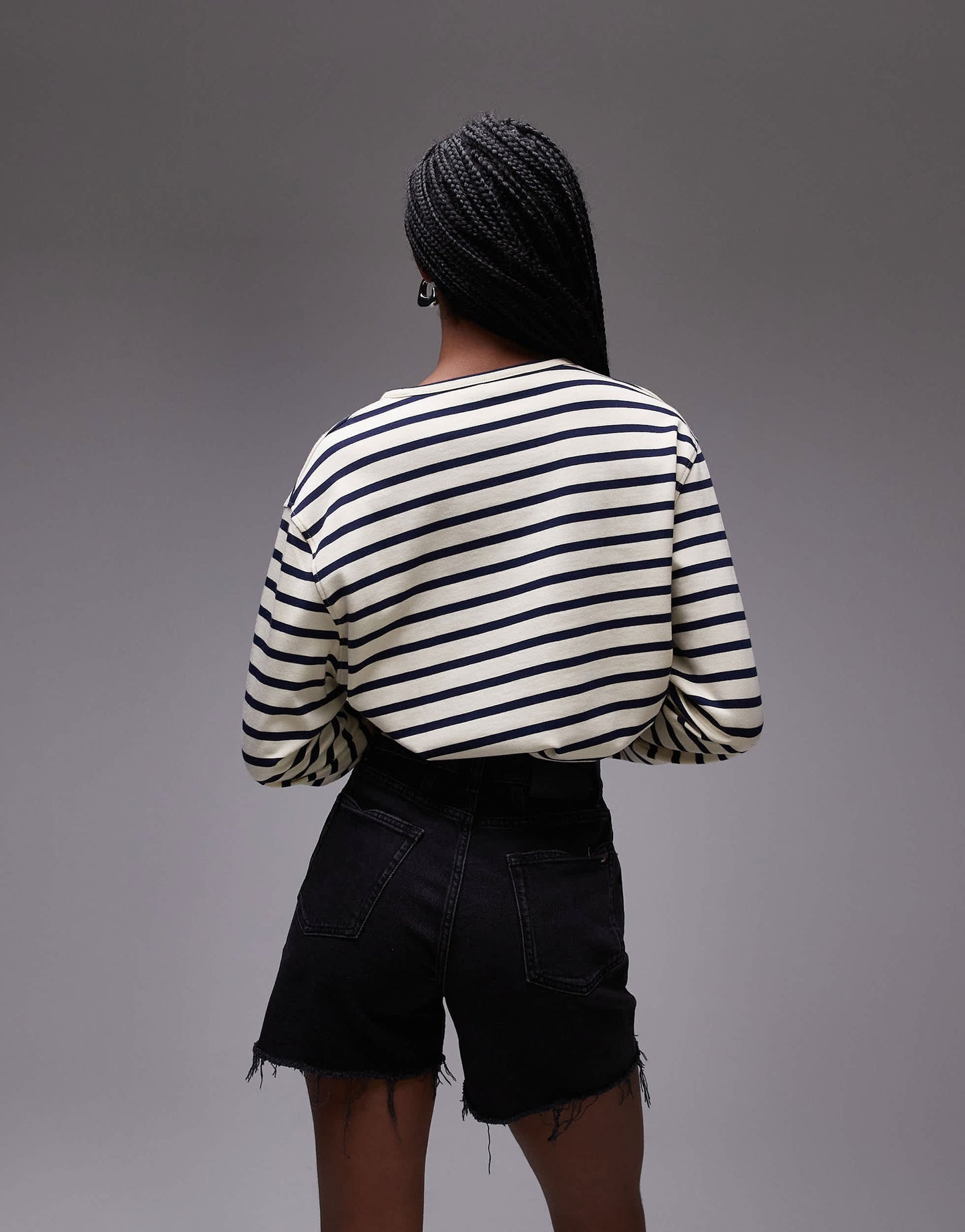 Tommy Jeans regular mom shorts in black