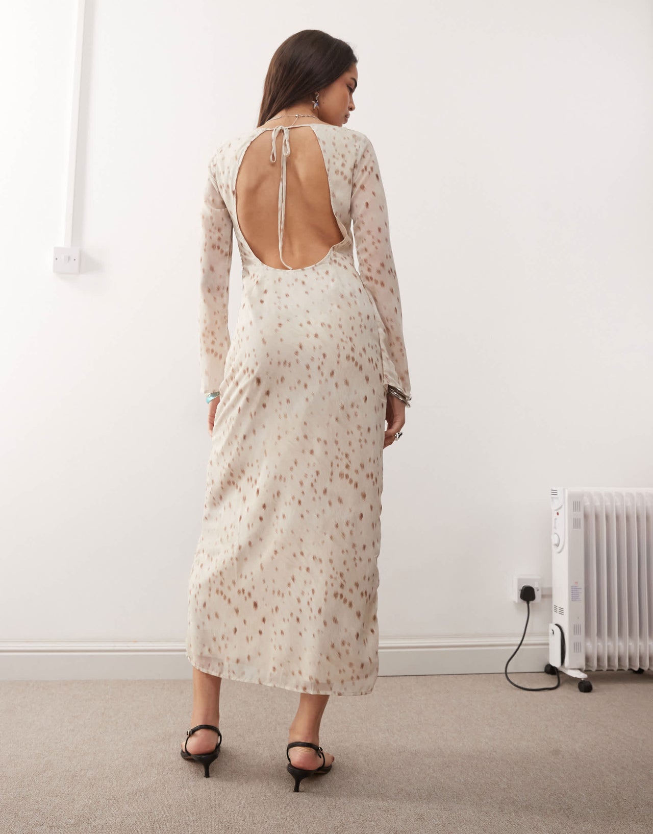 Motel jadie print scoop back maxi dress in ivory