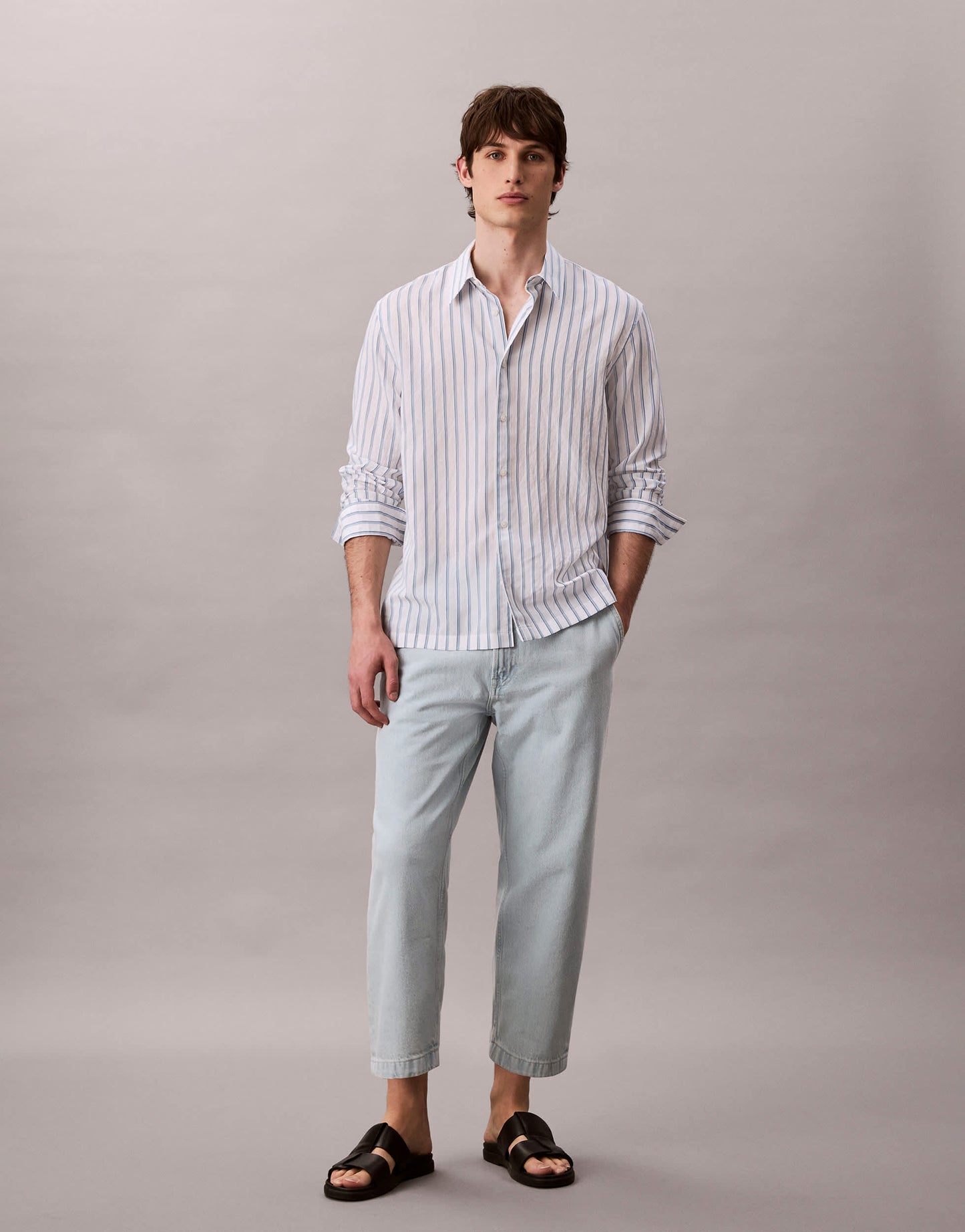 Calvin Klein Jeans 90's tapered jeans in sunbleached wash