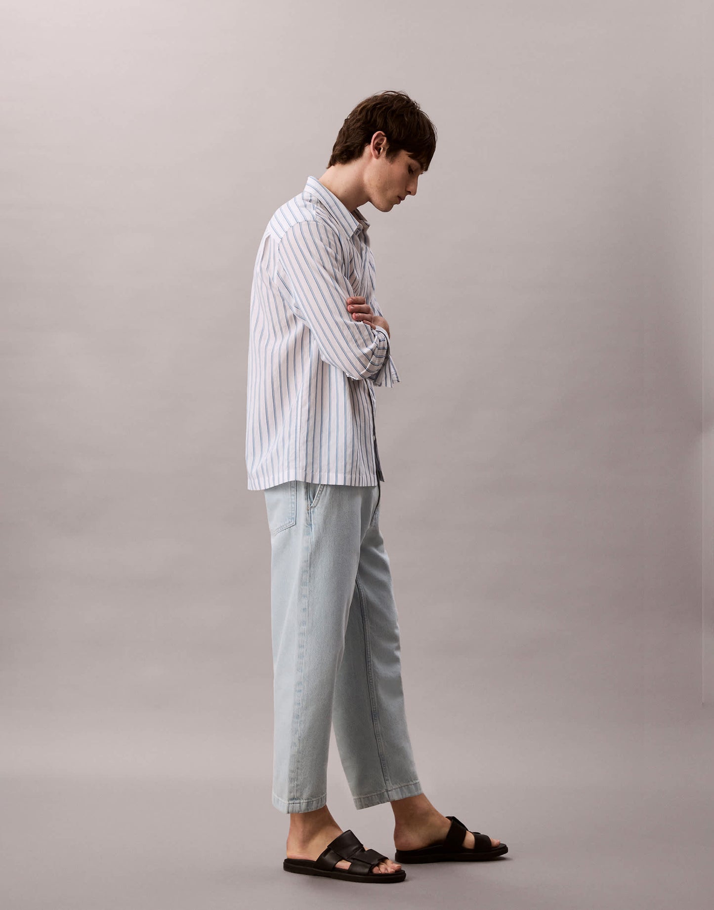 Calvin Klein Jeans 90's tapered jeans in sunbleached wash