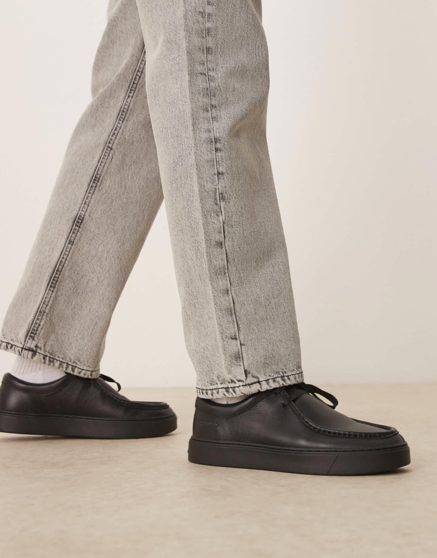 Calvin Klein lace up leather shoes in black