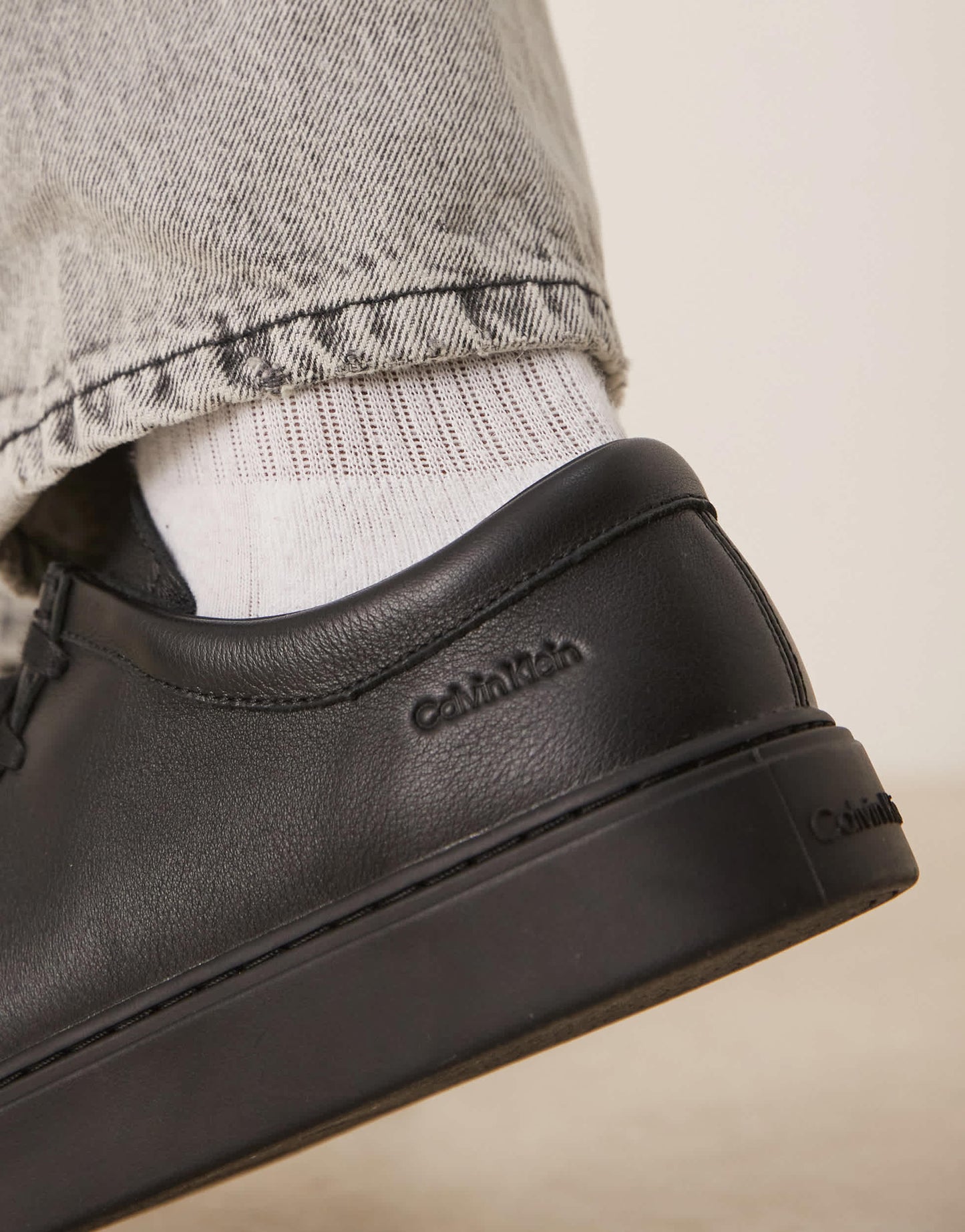Calvin Klein lace up leather shoes in black
