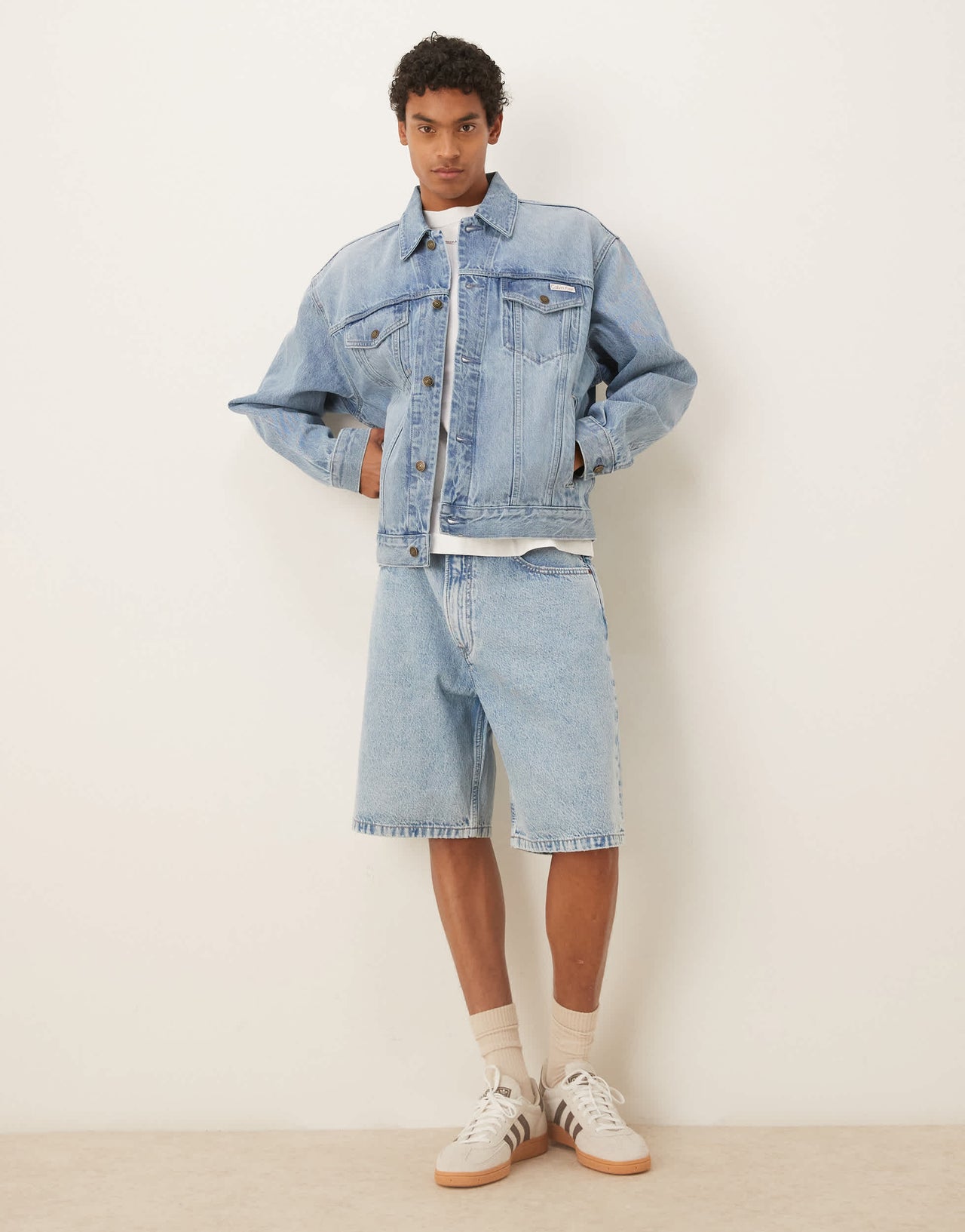 Calvin Klein Jeans 90's denim shorts in light wash blue