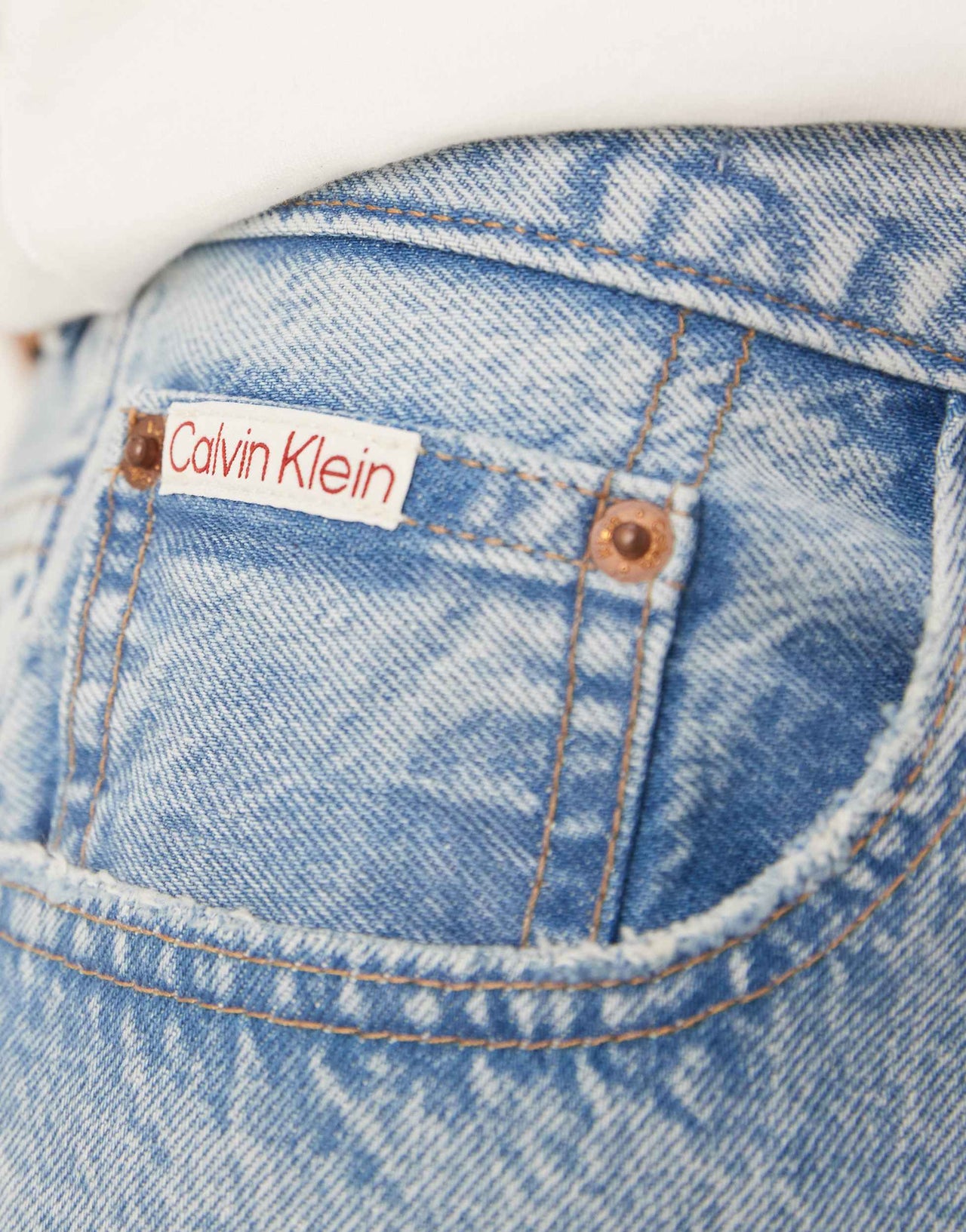 Calvin Klein Jeans 90's denim shorts in light wash blue