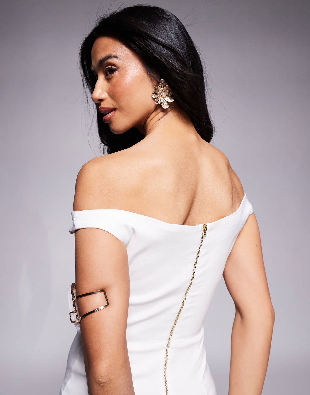 Vesper Petite bengaline sweetheart neckline midaxi dress in white