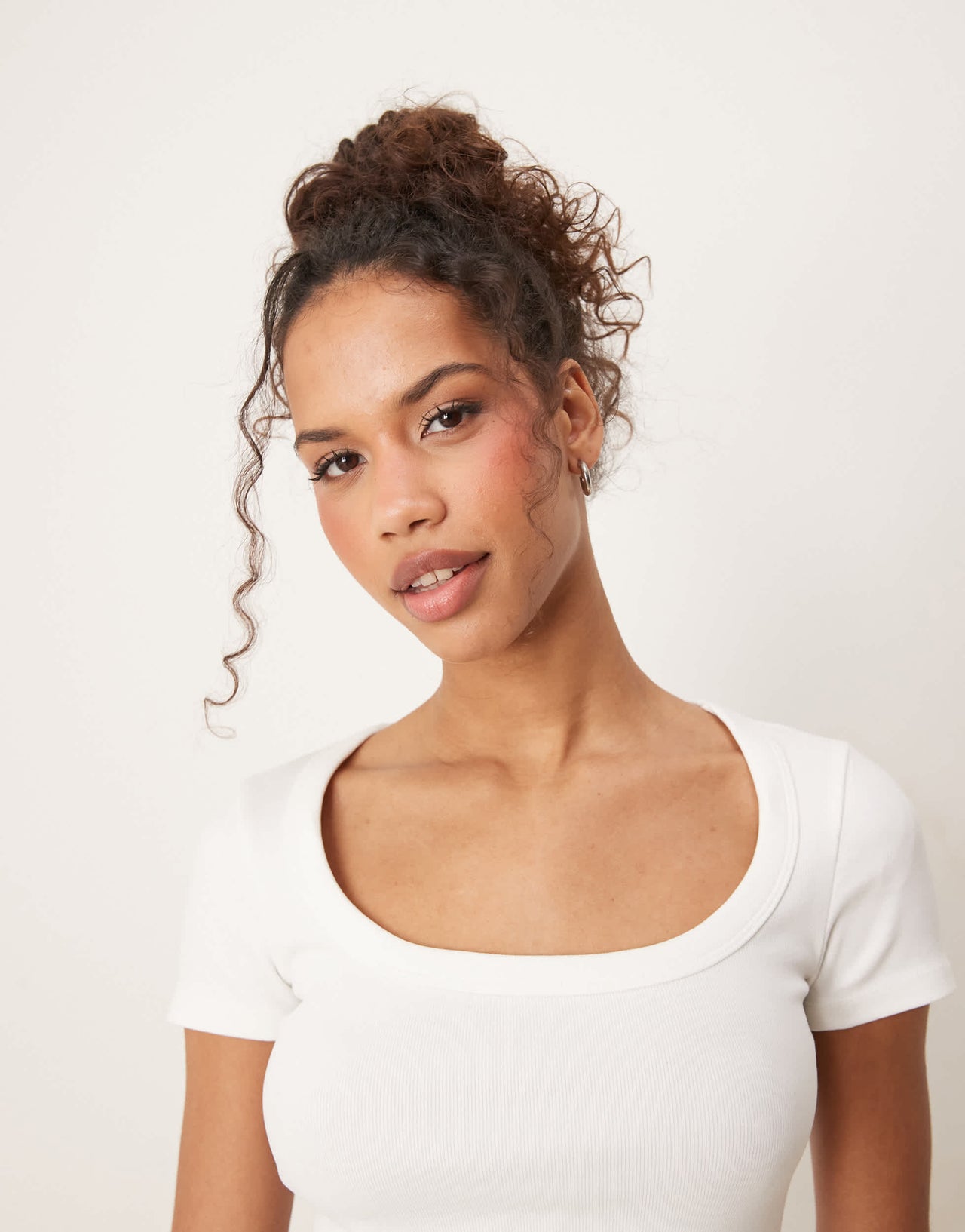 Gina Tricot scoop neck slim fit short sleeve rib top in white
