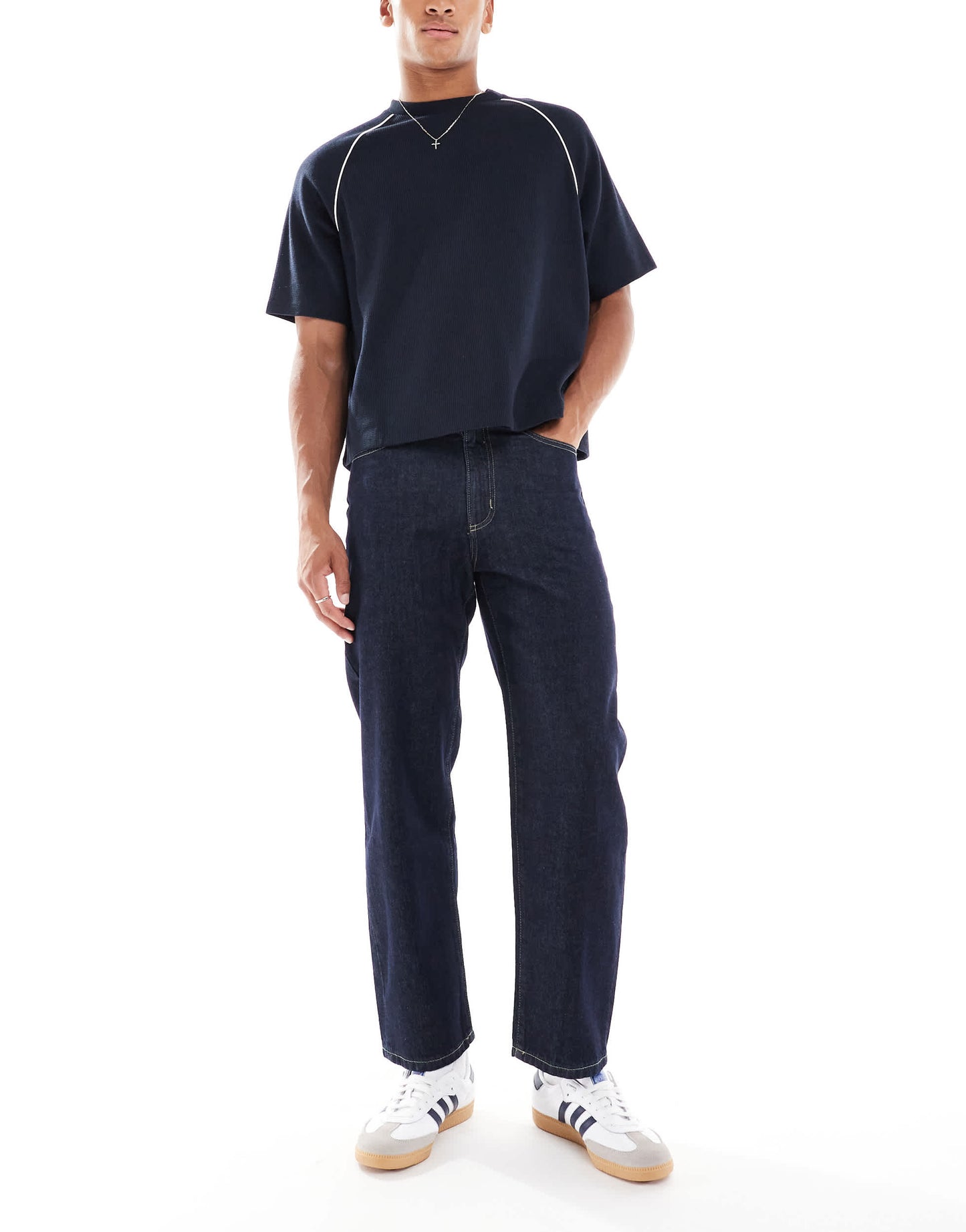 Pull&Bear loose jeans in indigo blue