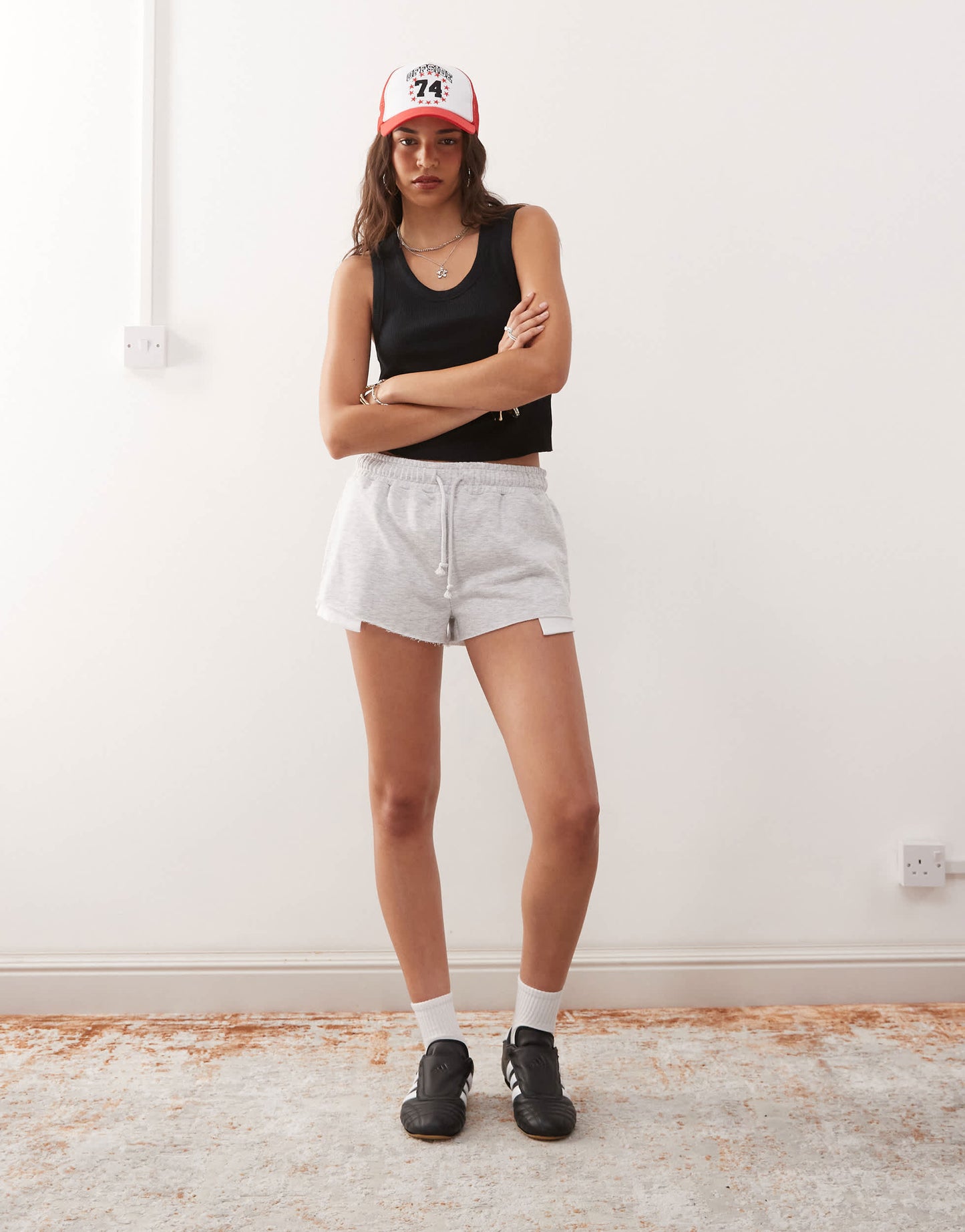 COLLUSION micro   jogger short with beach graphic