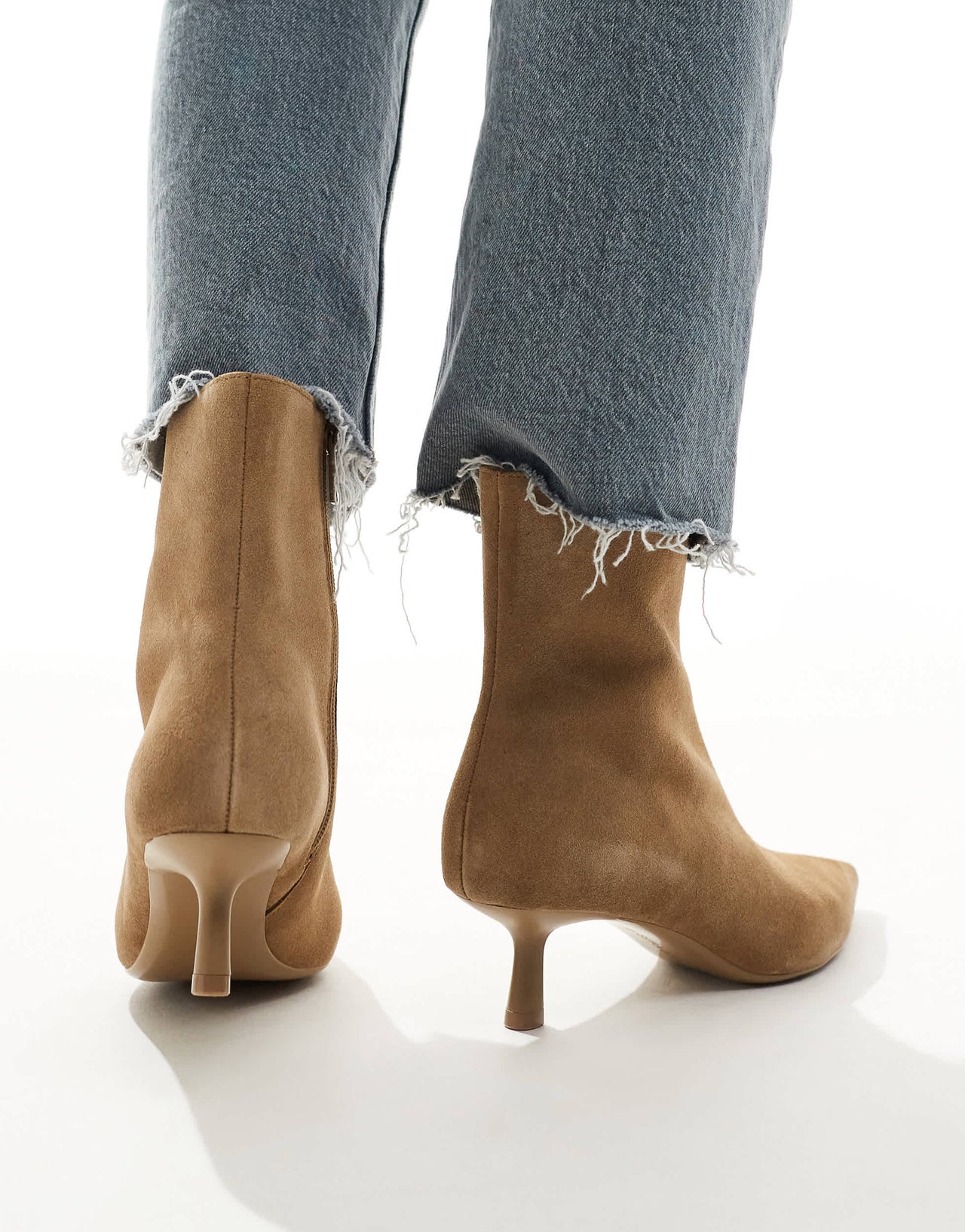 Stradivarius suede leather heeled boot in tan