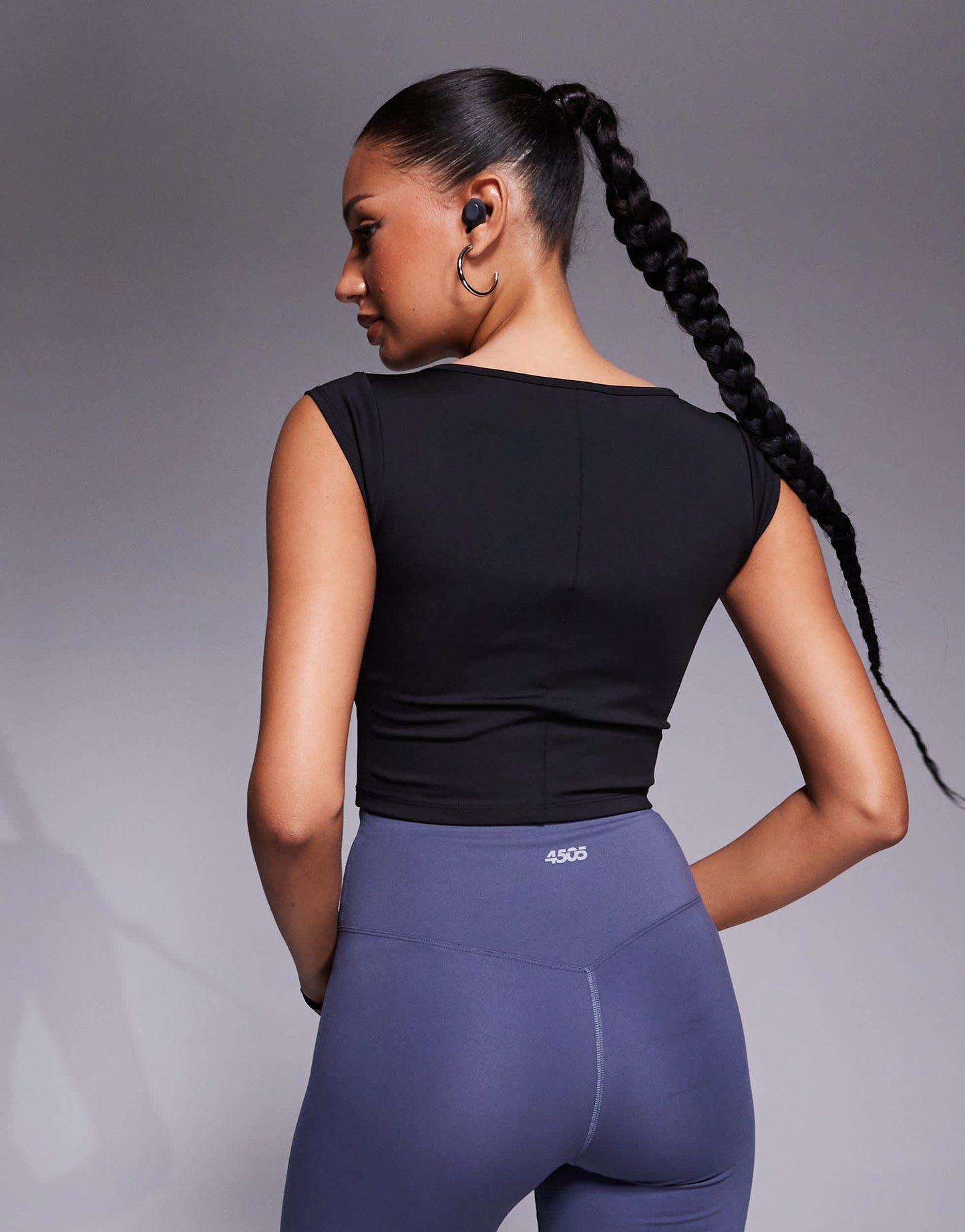 4505 active square neck cap sleeve top in black