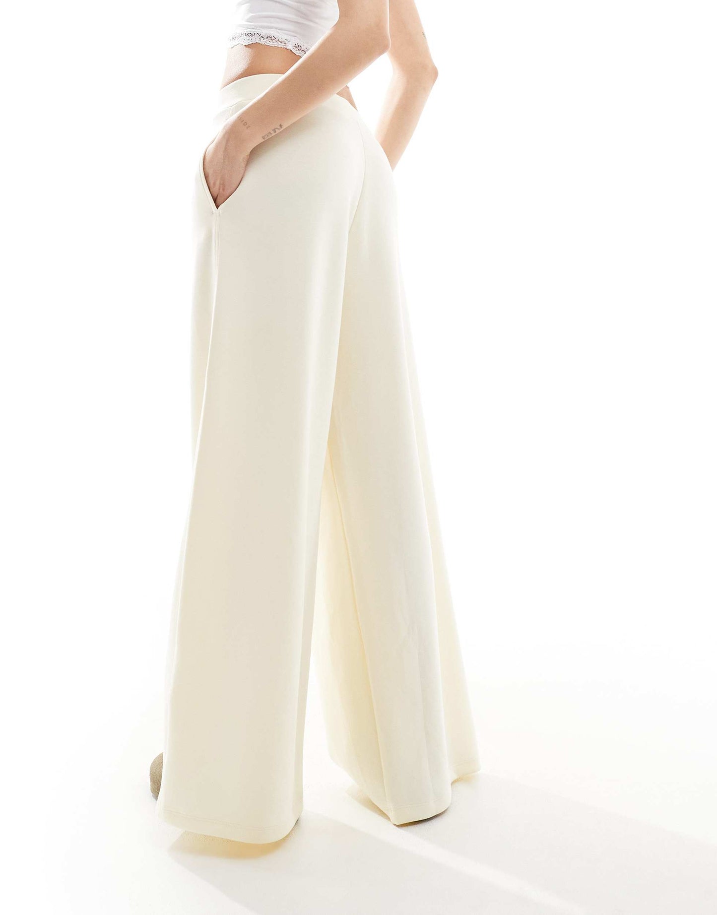 Bershka wide leg jogger in butter yellow