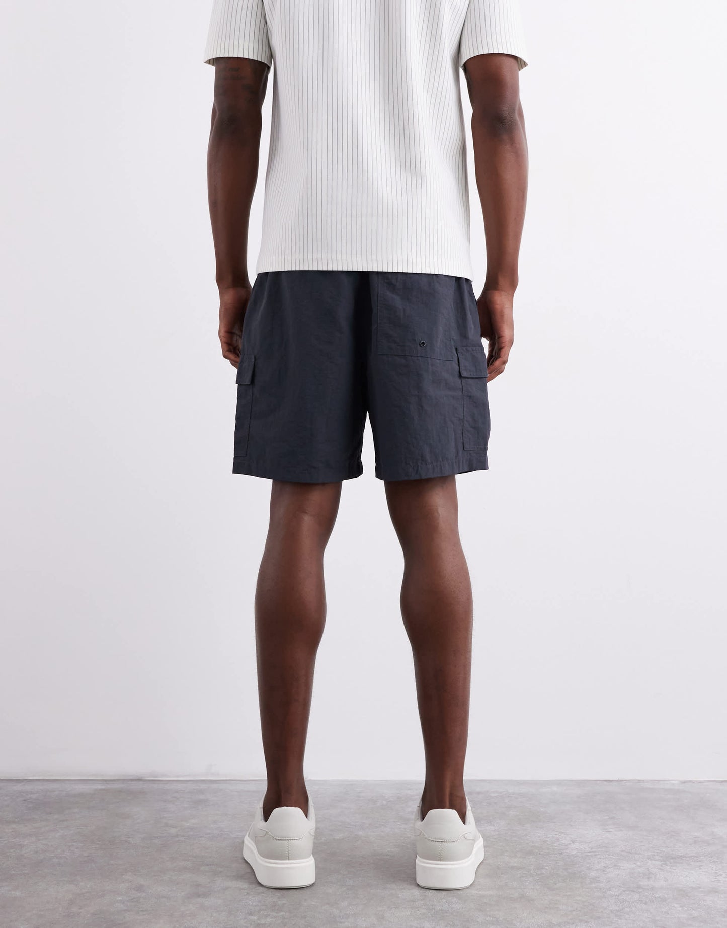Cotton On cargo short in washed black