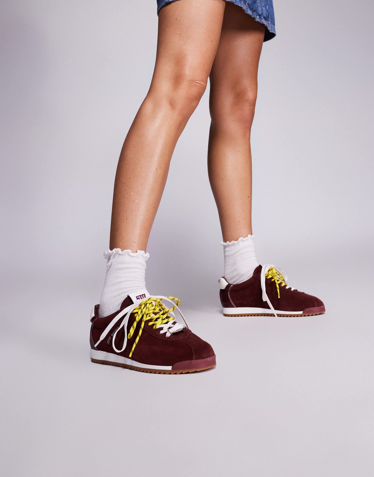 Steve Madden Mirage gum sole trainers in burgundy