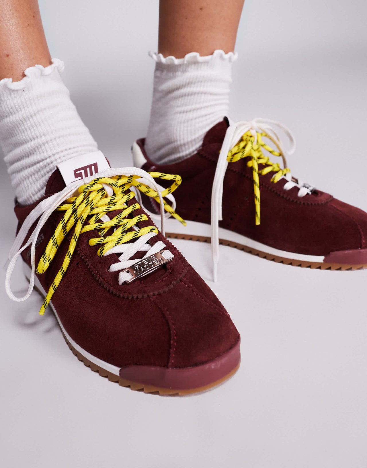 Steve Madden Mirage gum sole trainers in burgundy