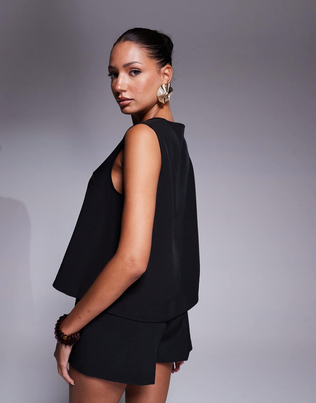 ASOS DESIGN tailored boxy v neck shell top co-ord in black