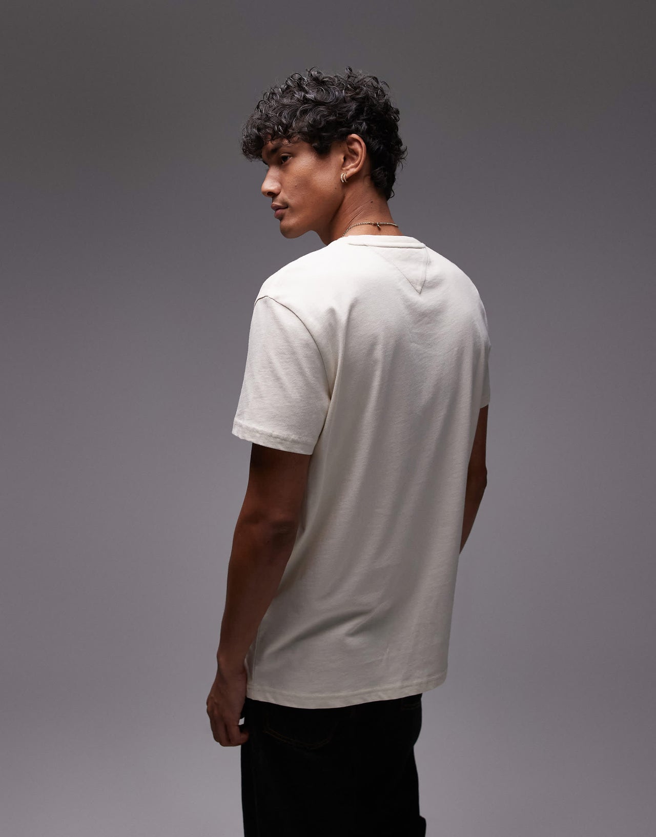 Tommy Jeans left chest graphic t-shirt in beige