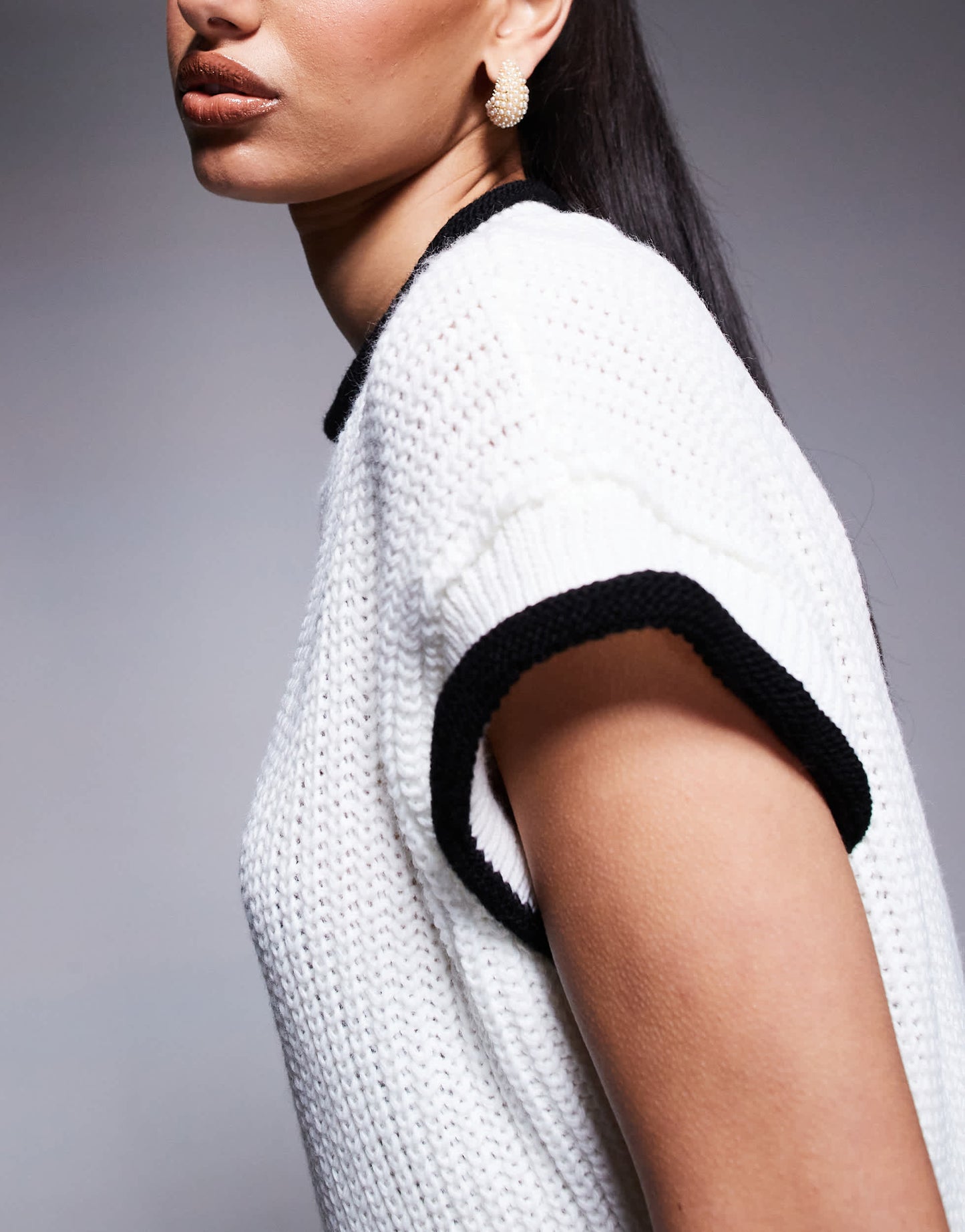 Missyempire cropped contrast trim jumper in cream