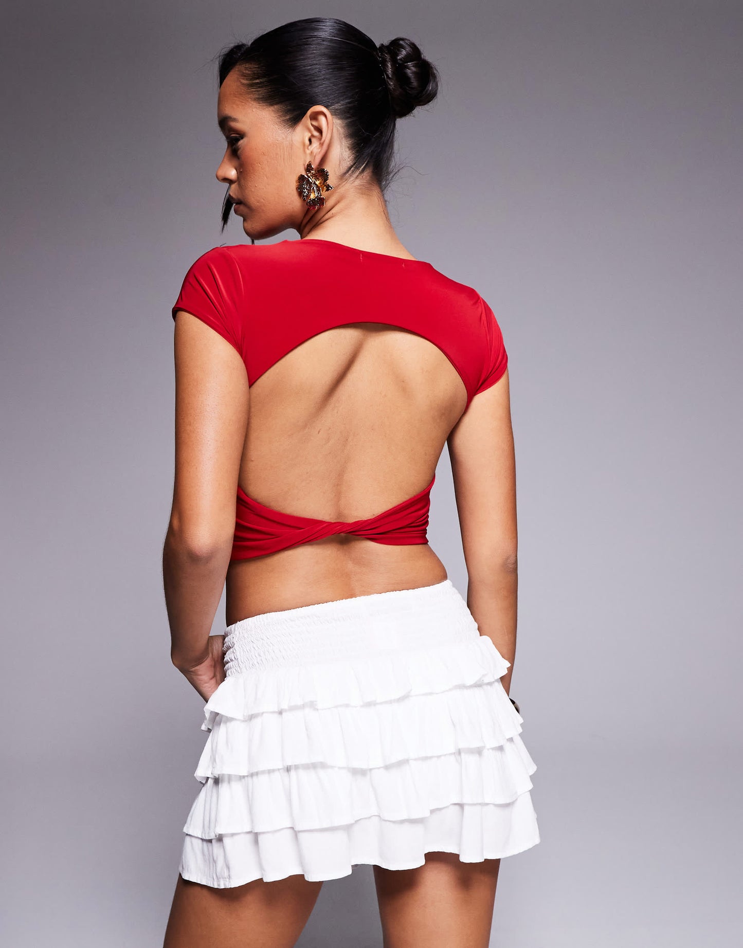 Missyempire double layered slinky open back twist detail top in red