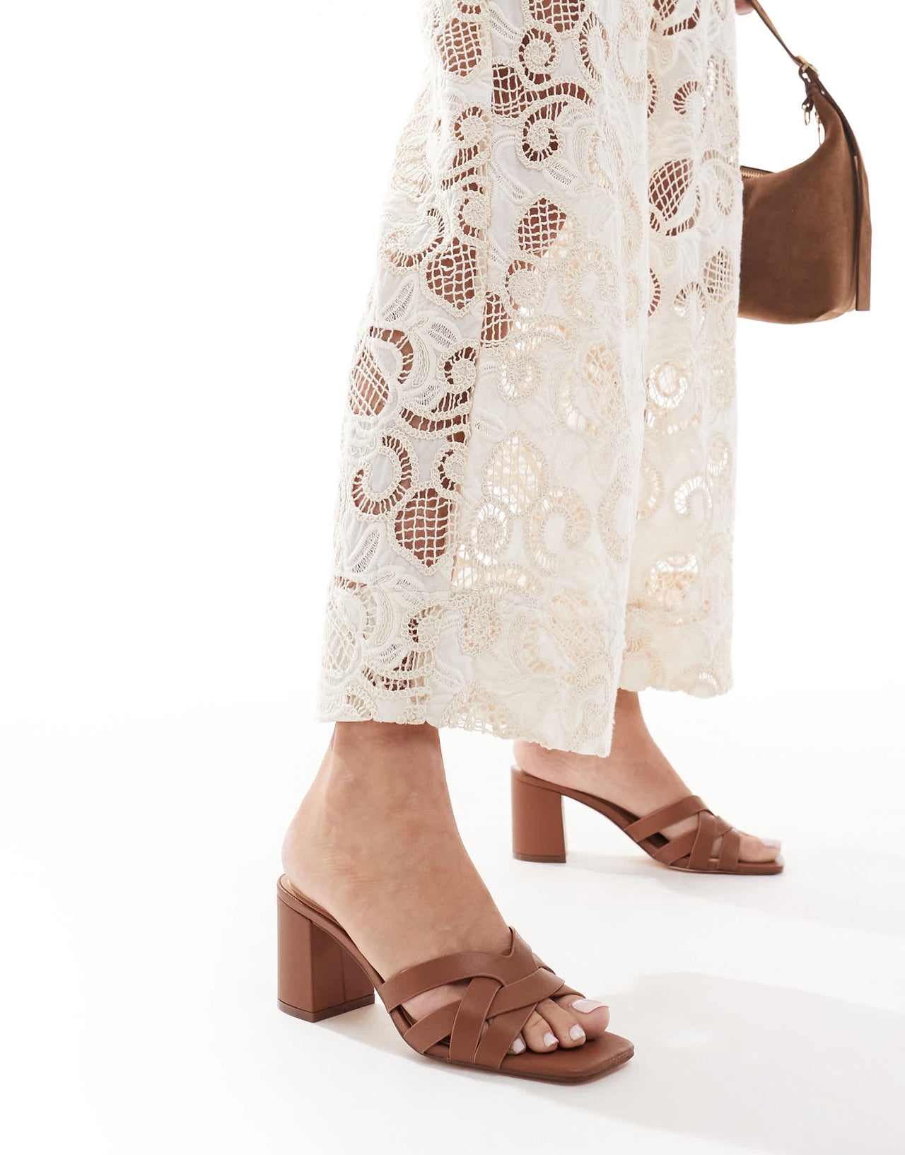 New Look weave block heeled mule in camel