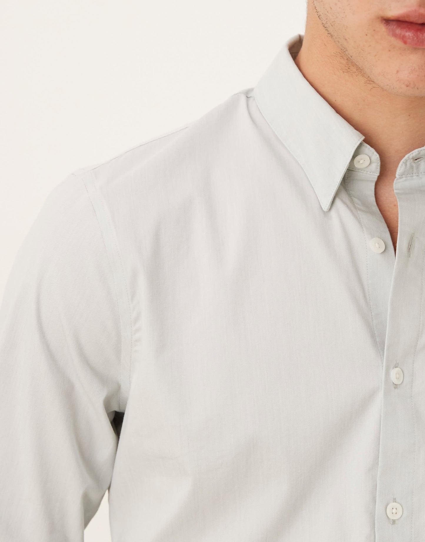 Abercrombie & Fitch long sleeve shirt in light green