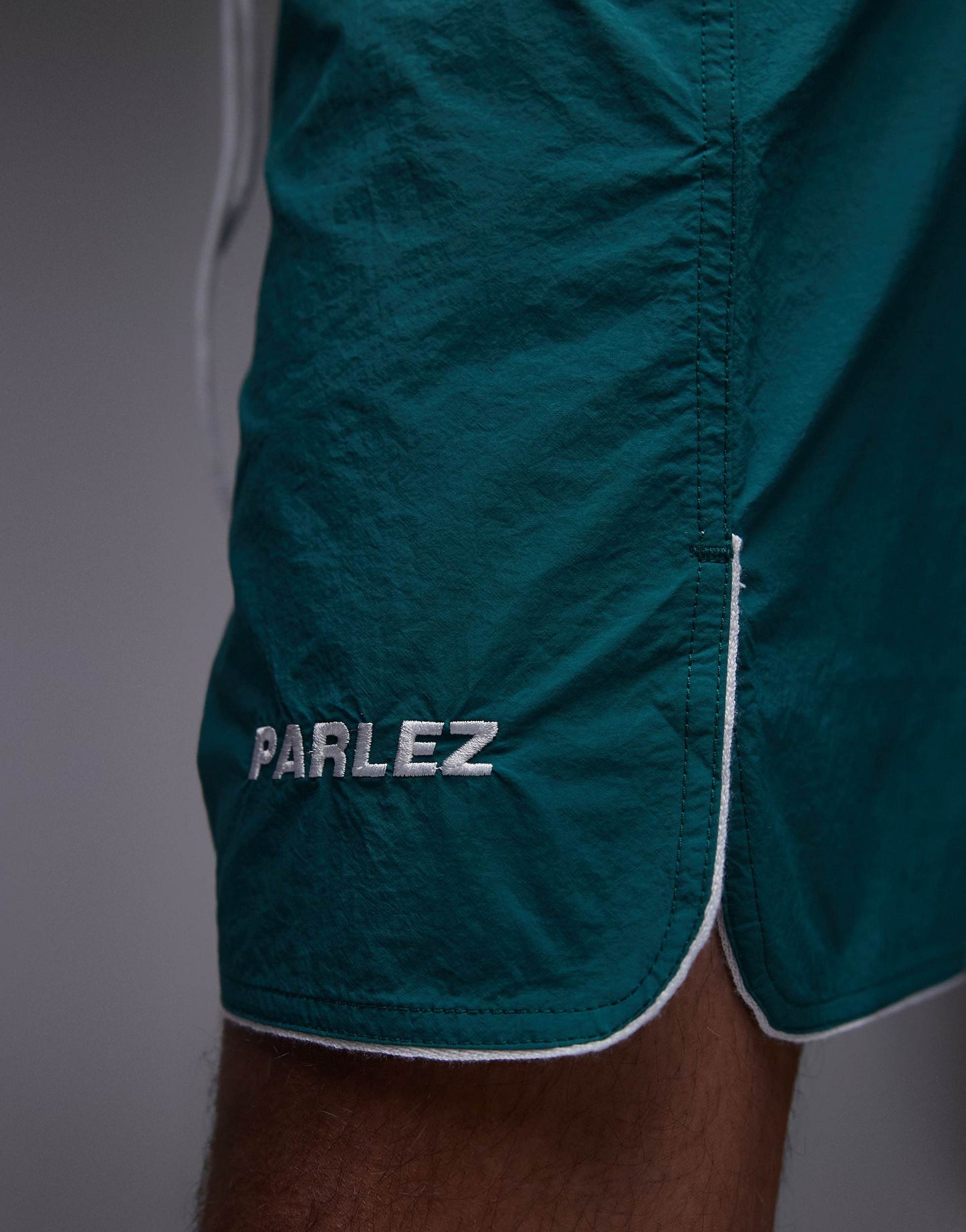 Parlez enigma relaxed logo detail short in green
