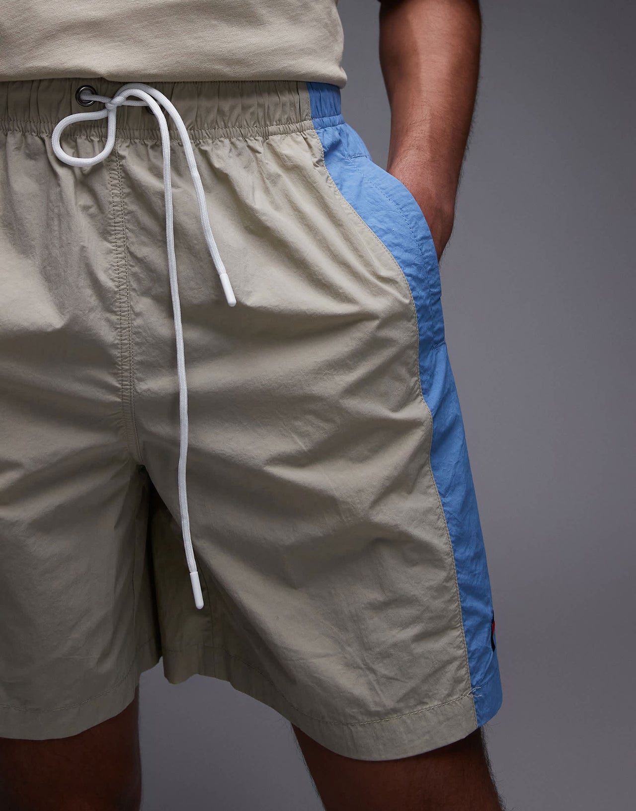 Parlez copa contrast panel relaxed shorts in beige blue multi
