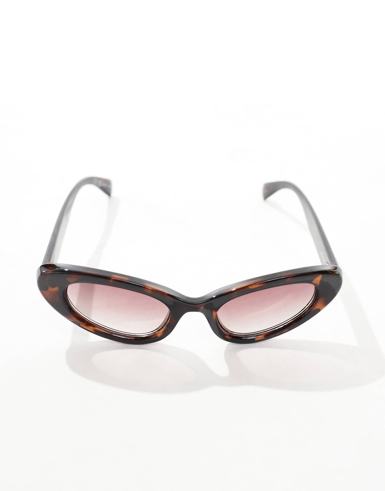 Monki cat eye sunglasses in brown tortoise shell