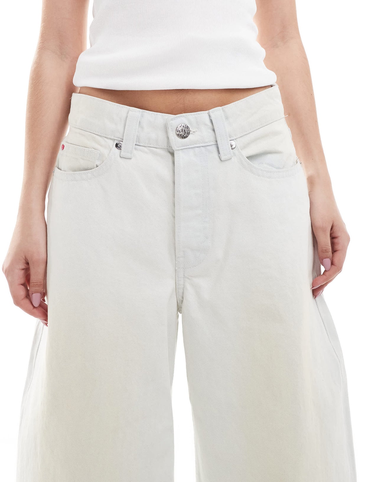 Monki Peggy low waist super baggy jeans in light blue wash